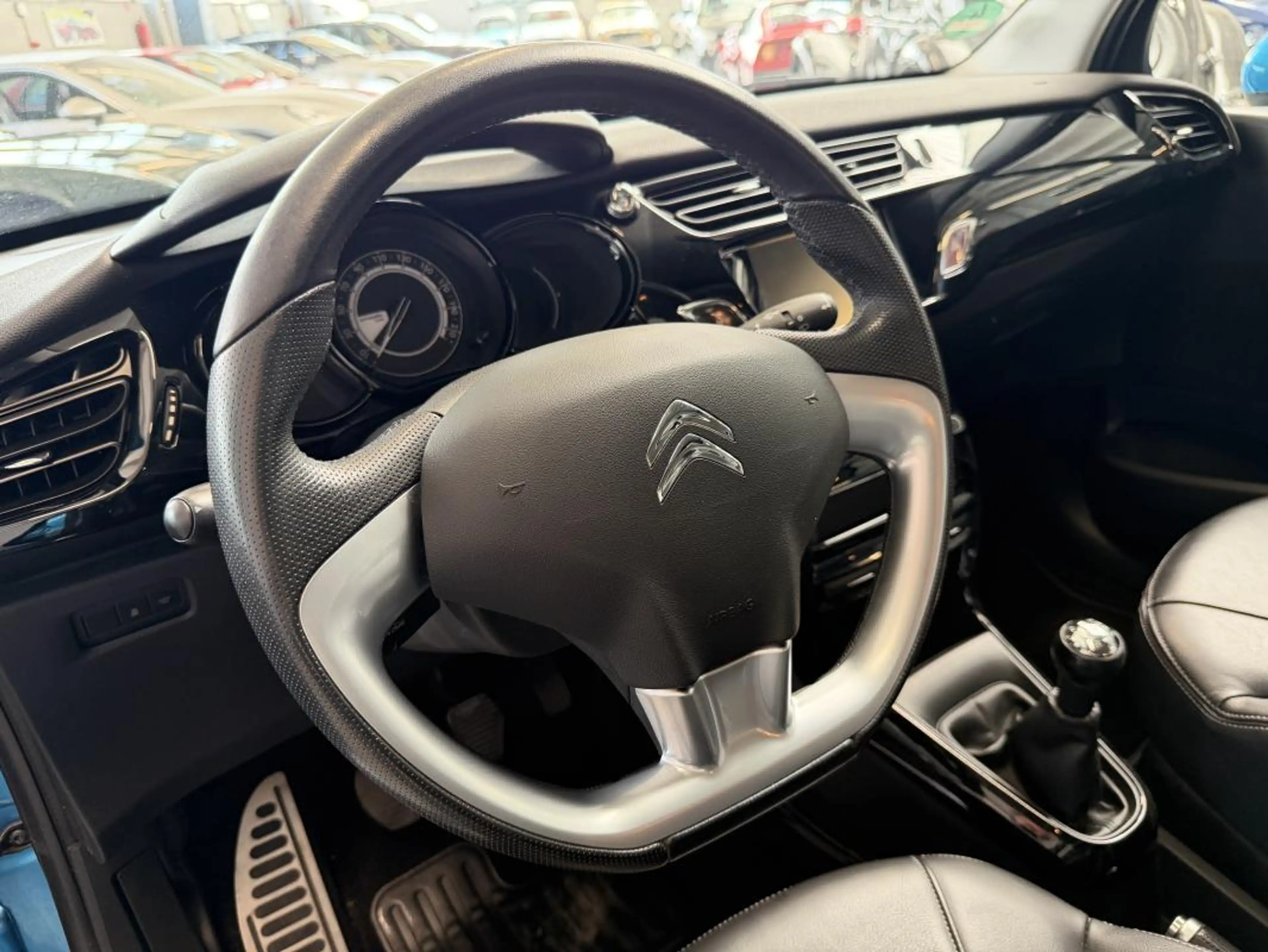 Citroen C3 Exclusive — photo 37