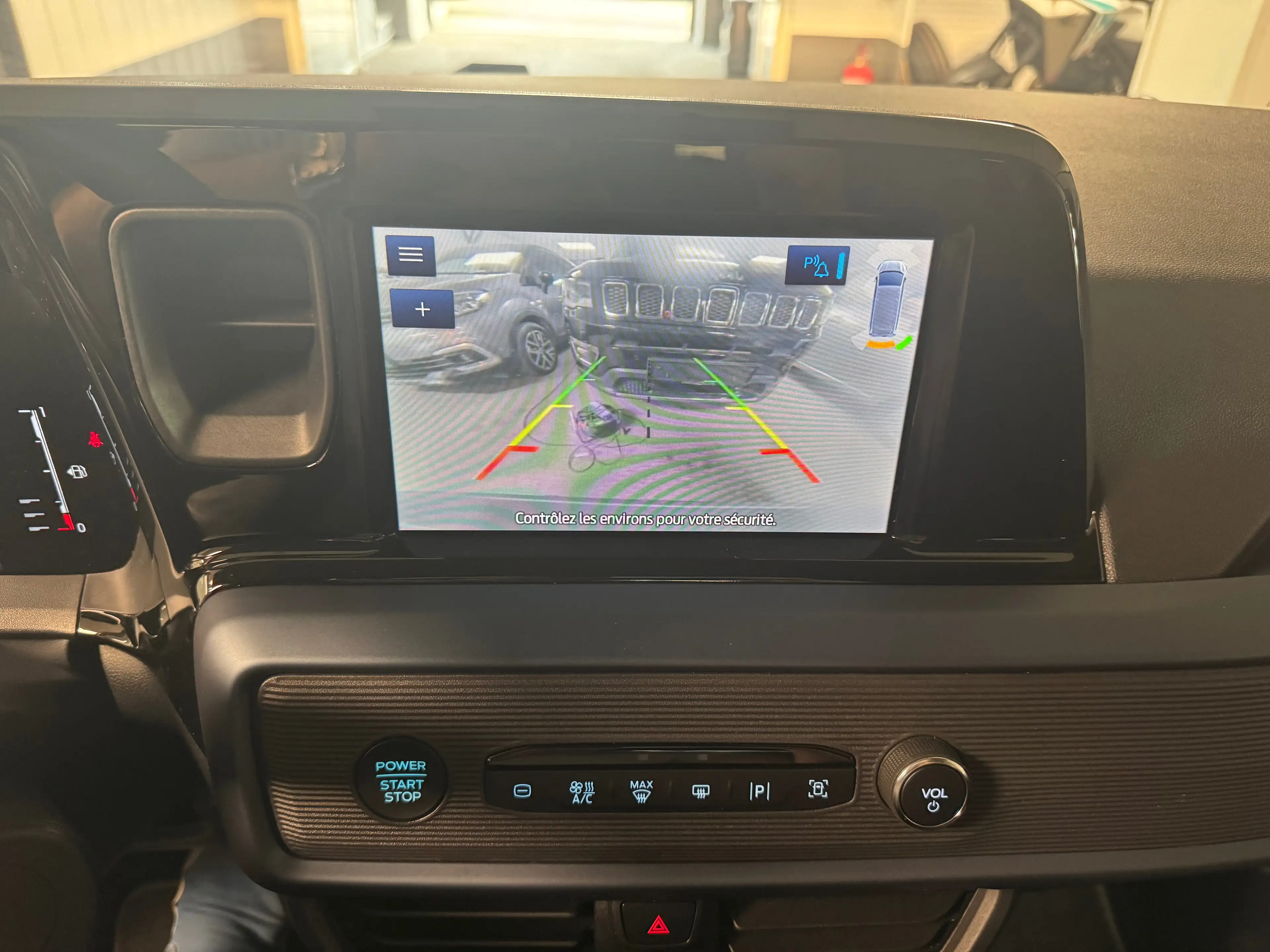 Ford Tourneo Courier 1.0 EcoBoost Active AUTO / NAV / CARPLAY / AIRCO / CAMERA / GARANTIE — photo 11