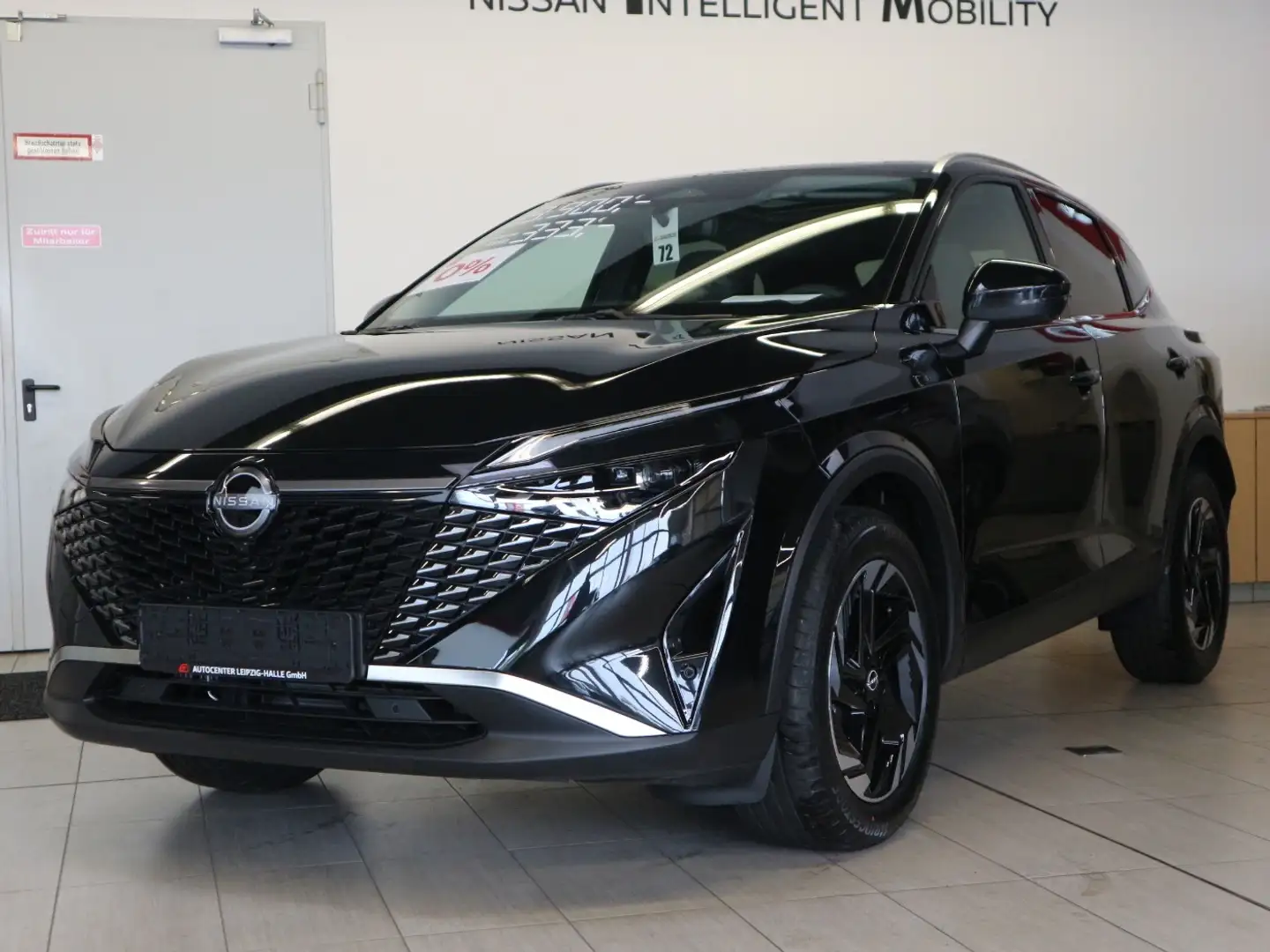 Nissan Qashqai TEKNA 1.5 VC-T e-POWER 4x2 PtoPilot Pano Zwart - 2