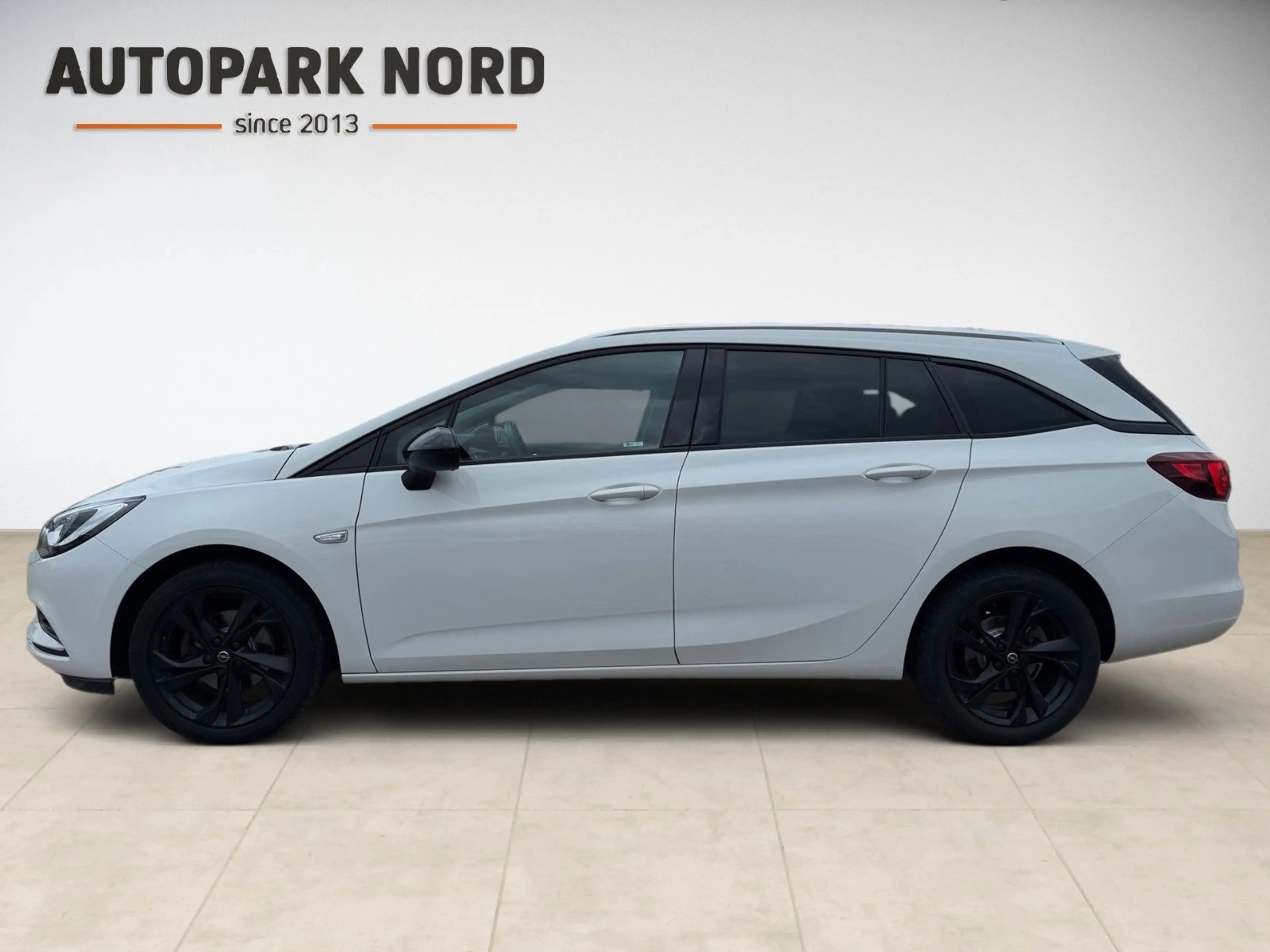 Opel Astra K 1.4 Turbo Sports Tourer ON Start/Stop — photo 5
