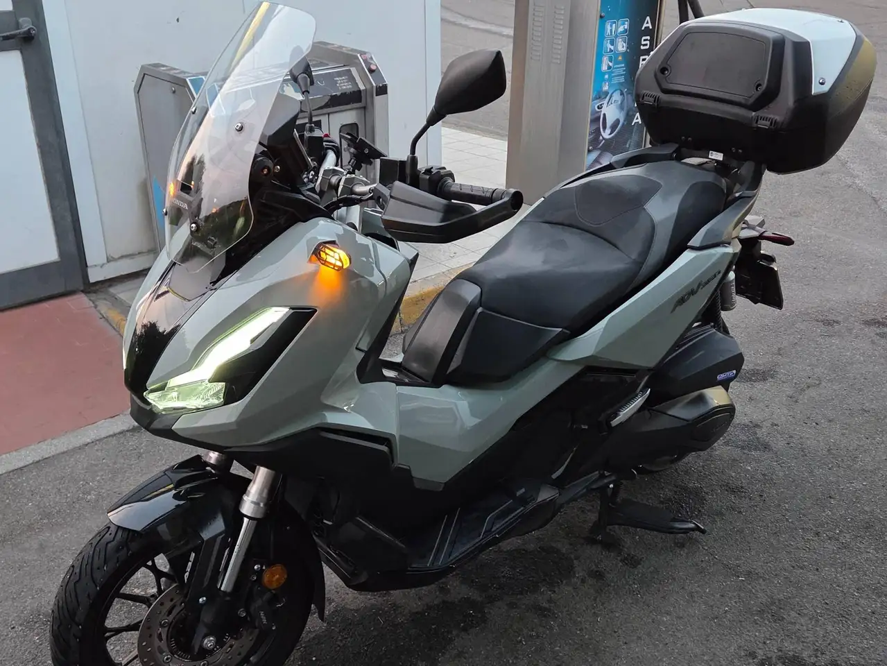 Honda ADV 350
