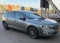 Volvo V60 2.4 D6 Twin Engine R-Design DEALERO-H/PANO/ADAPTIV Gris - thumbnail 8