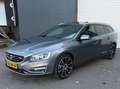 Volvo V60 2.4 D6 Twin Engine R-Design DEALERO-H/PANO/ADAPTIV Gris - thumbnail 2