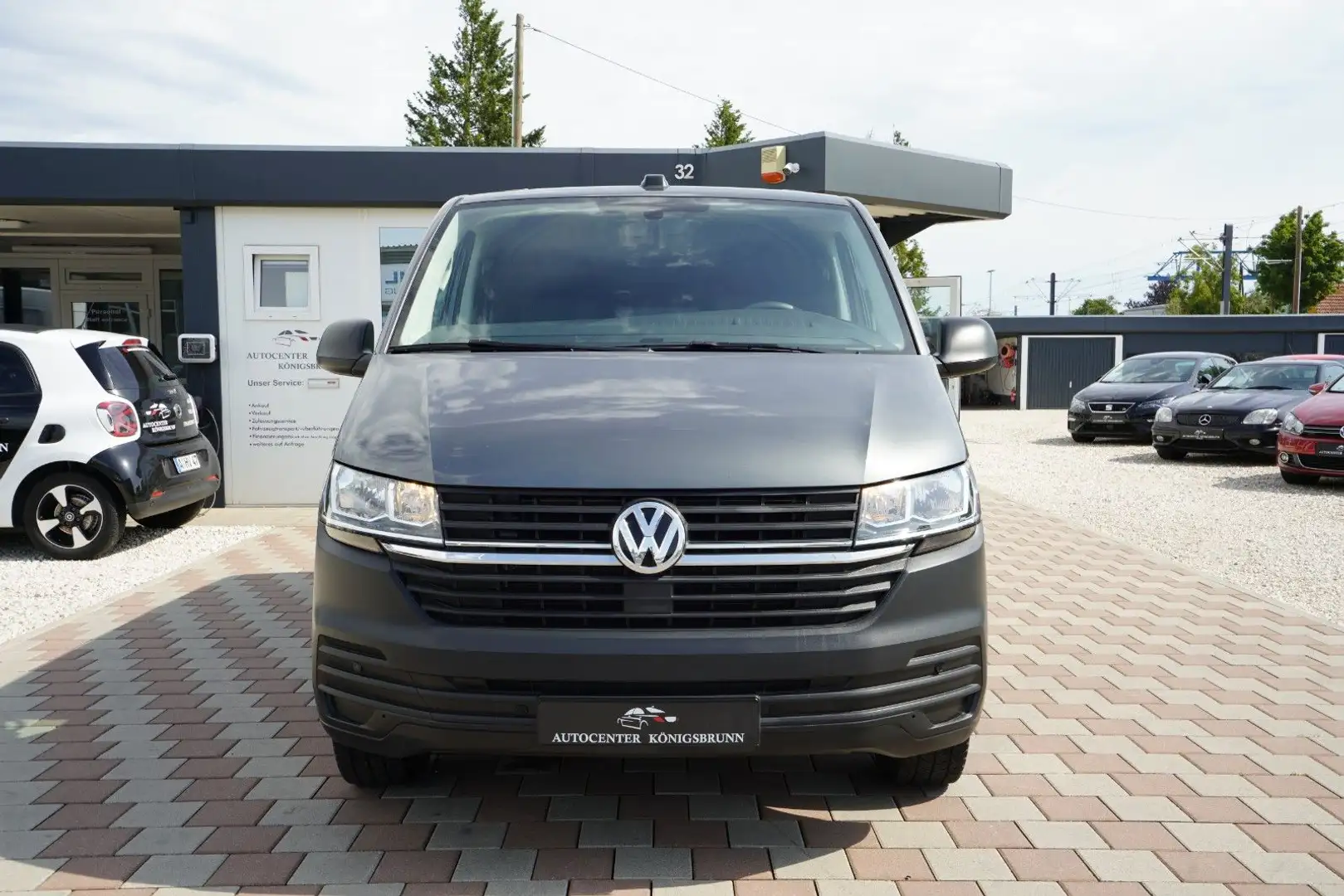 Volkswagen T6 Transporter 2.0TDI*Sortimo*DSG*Cam*Navi*AHK* Grau - 2