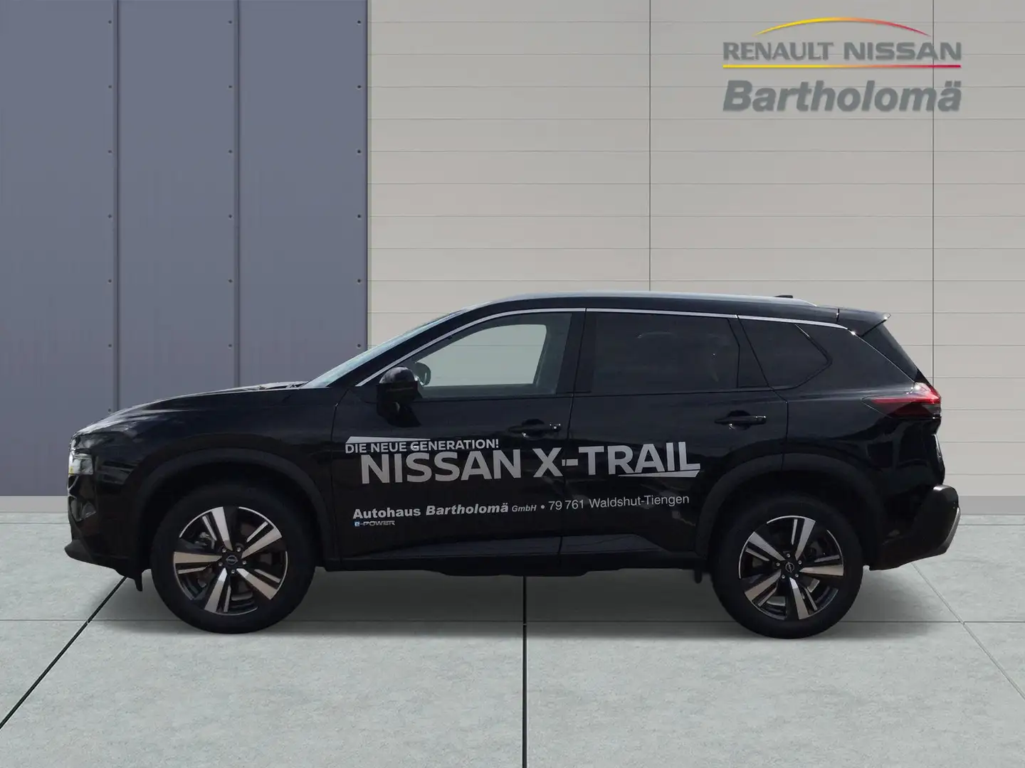Nissan X-Trail N-Connecta 4x4 e-4ORCE e-POWER Schwarz - 2