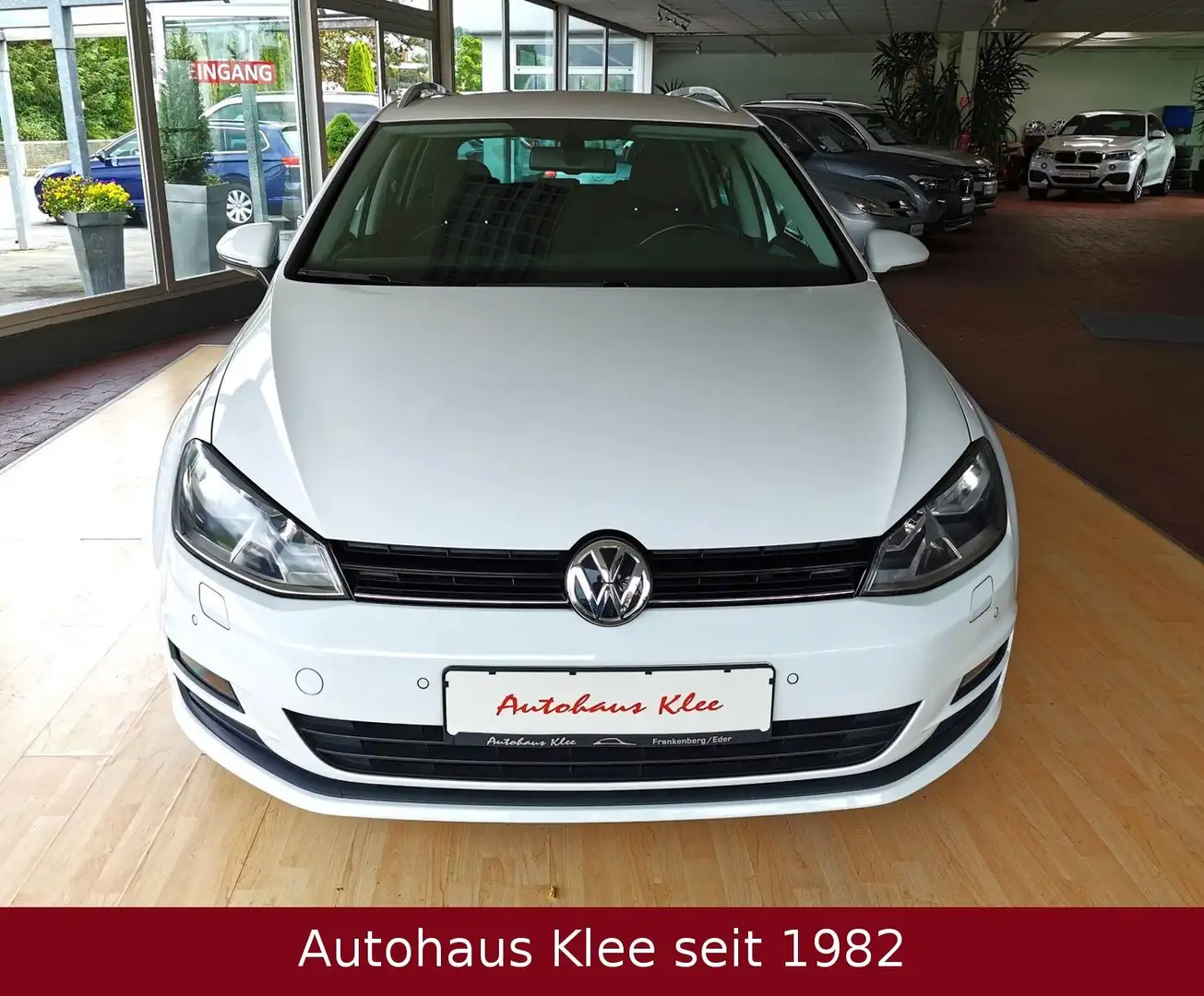 Volkswagen Golf VII Variant 1.2 TSI Cup BMT *NAVI*LM*PDC* Wit - 2