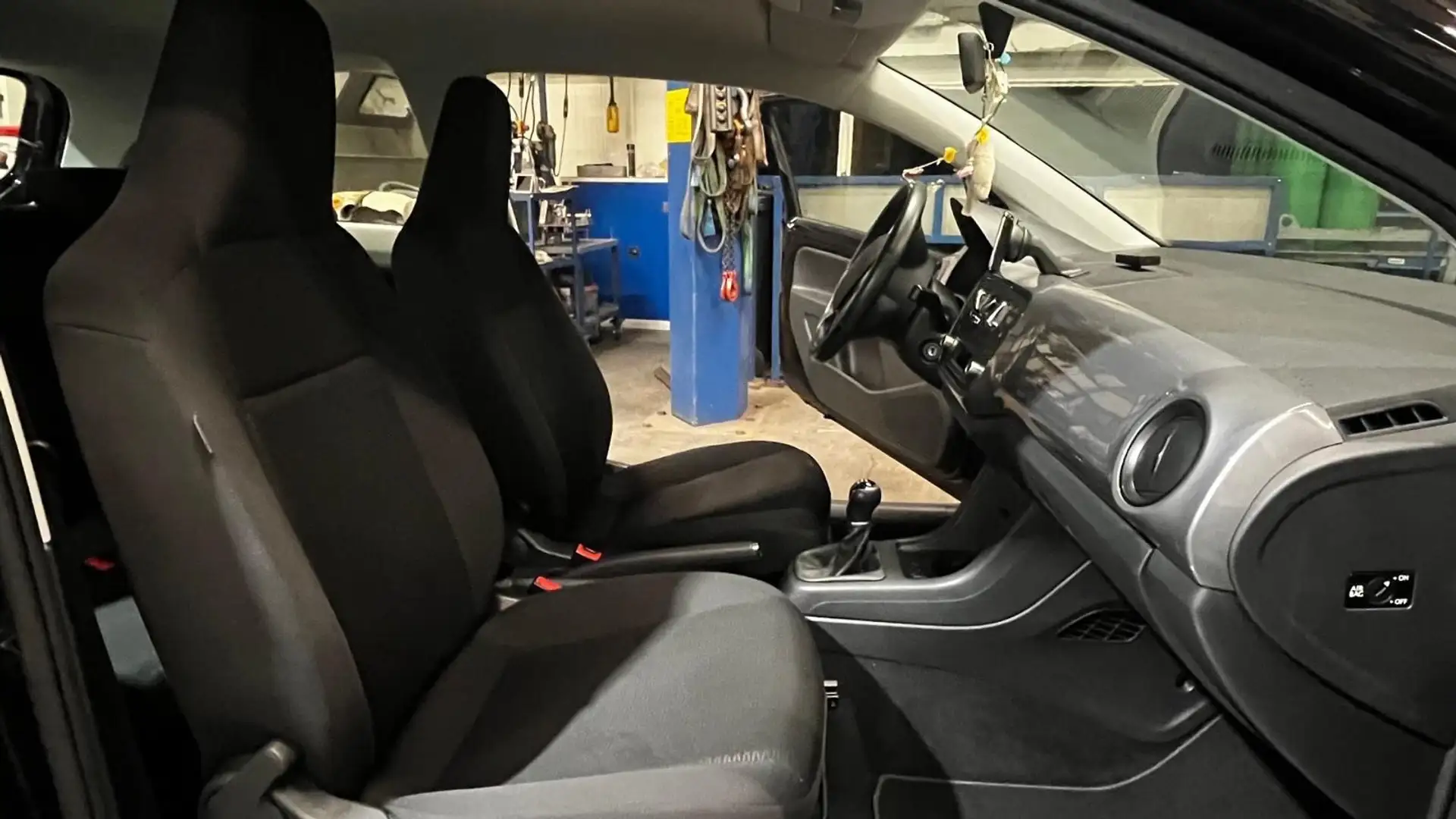 SEAT Mii Mii  3-Türer 1.0 Schwarz - 2
