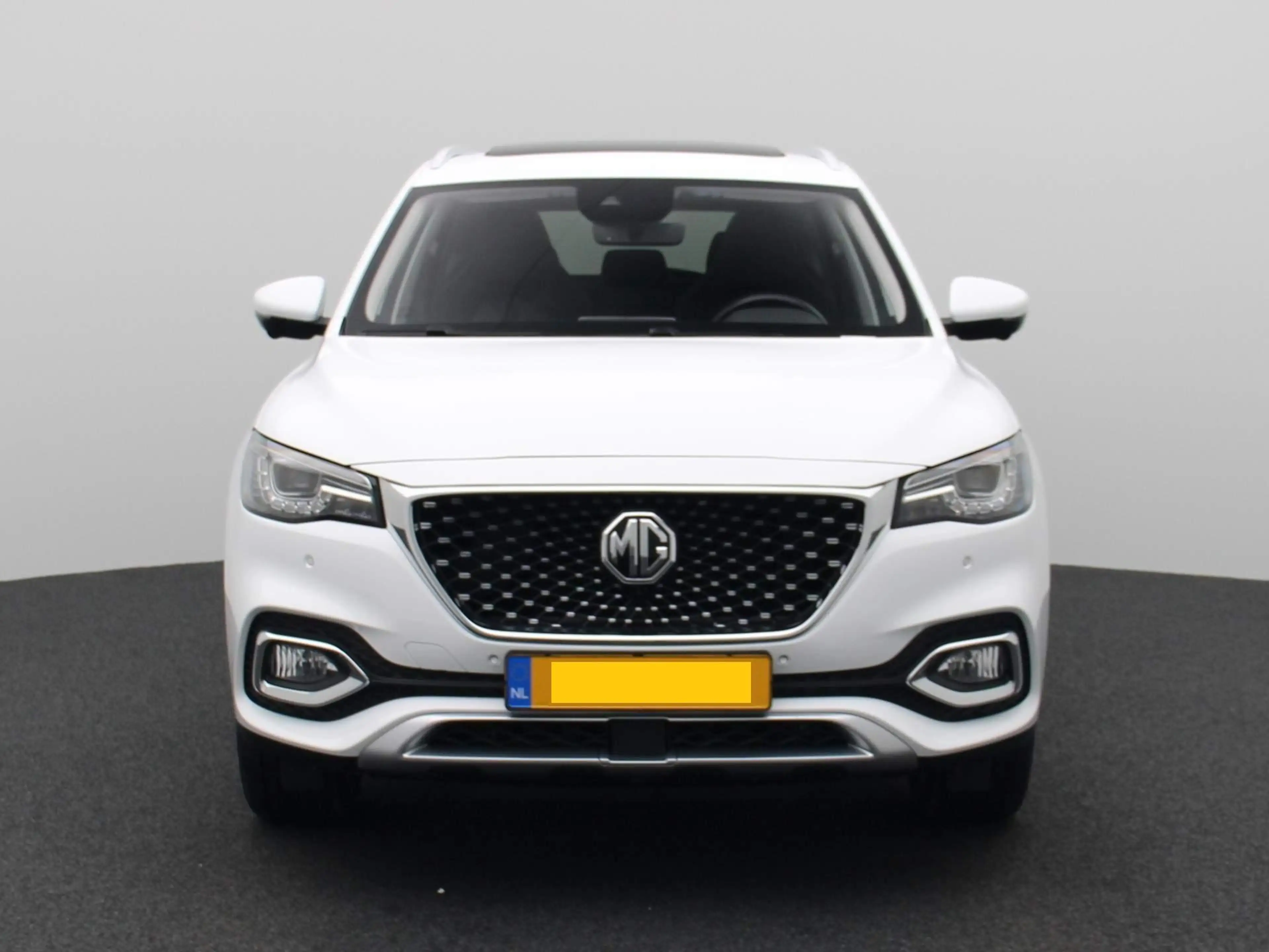 MG EHS 1.5 TGDI PHEV Aut. Luxury | Panoramadak | Navi | L — photo 3