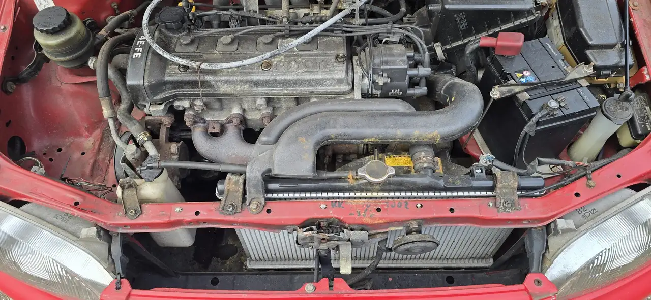 Toyota Starlet 1.3-16V, foto 12