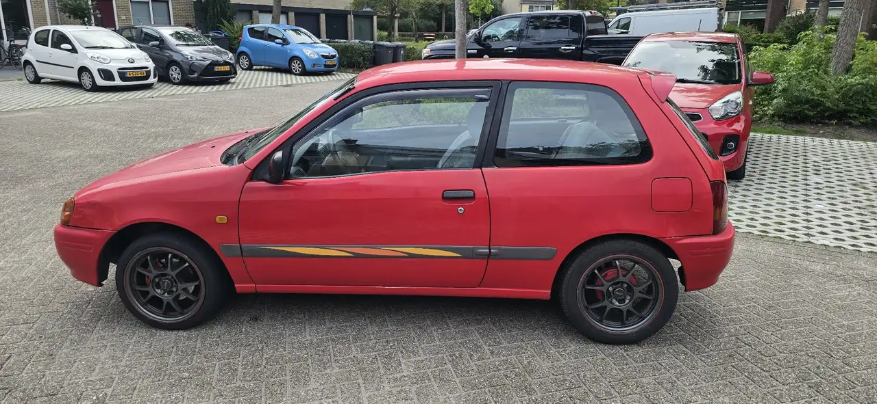 Toyota Starlet 1.3-16V, foto 5