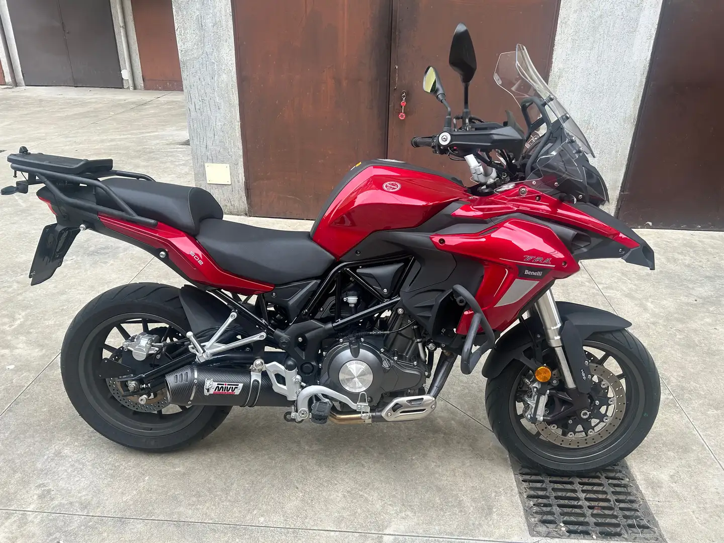 Benelli TRK 502 Roşu - 1