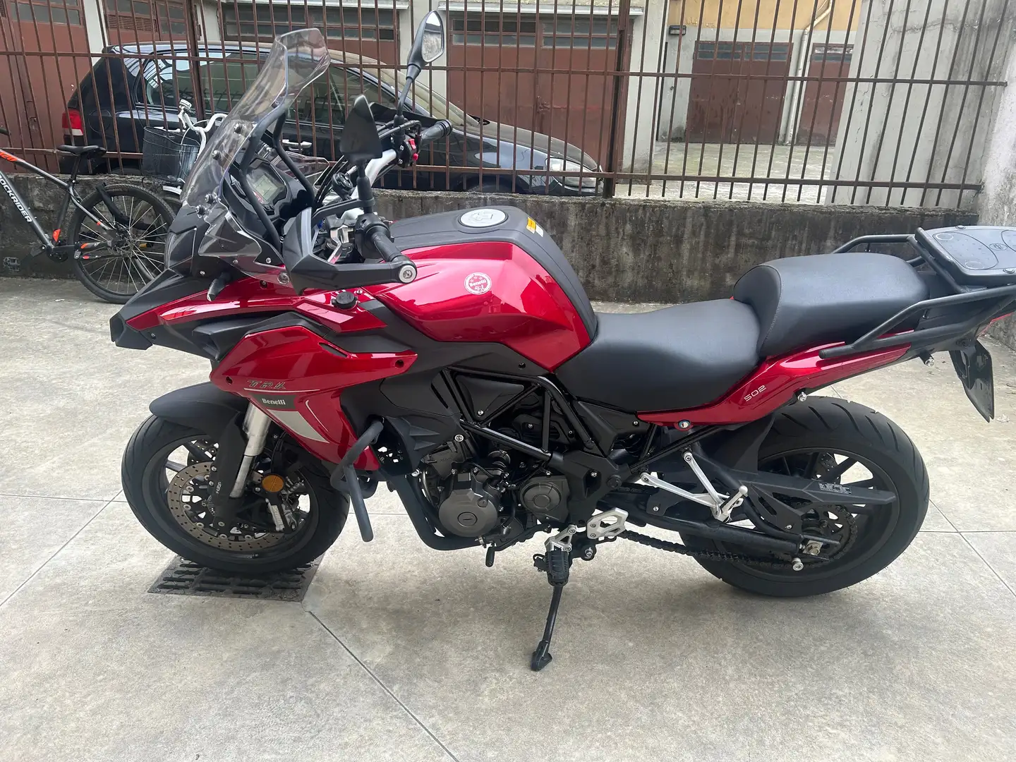 Benelli TRK 502 Roşu - 2