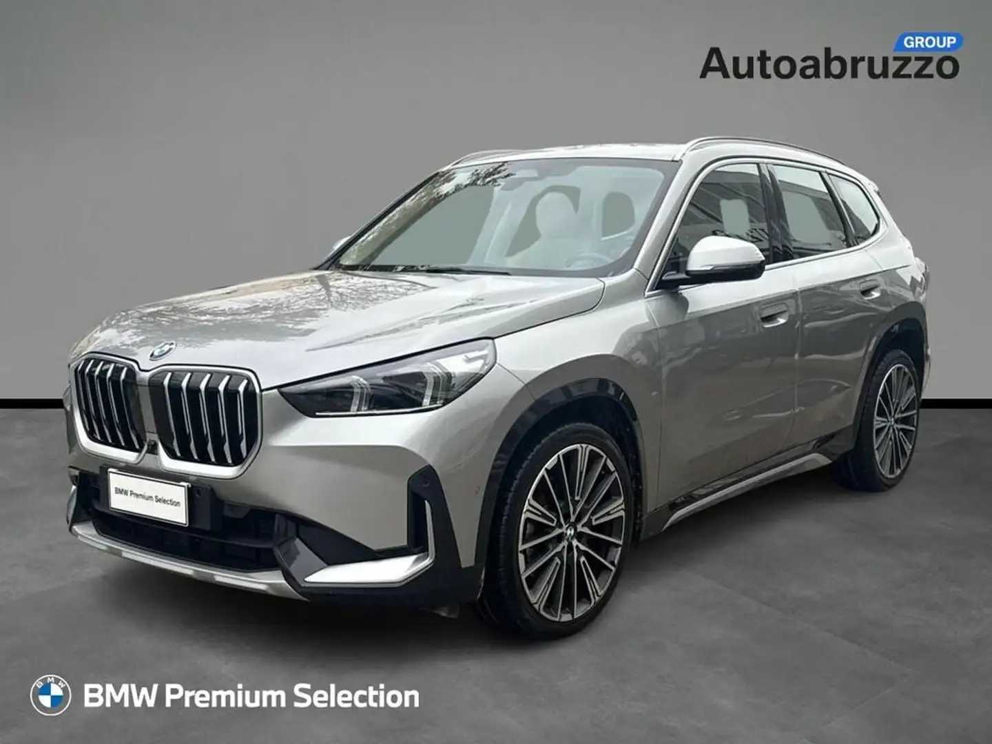 BMW X1 xdrive23d mhev 48V X-Line Edition Signature auto Argento - 1