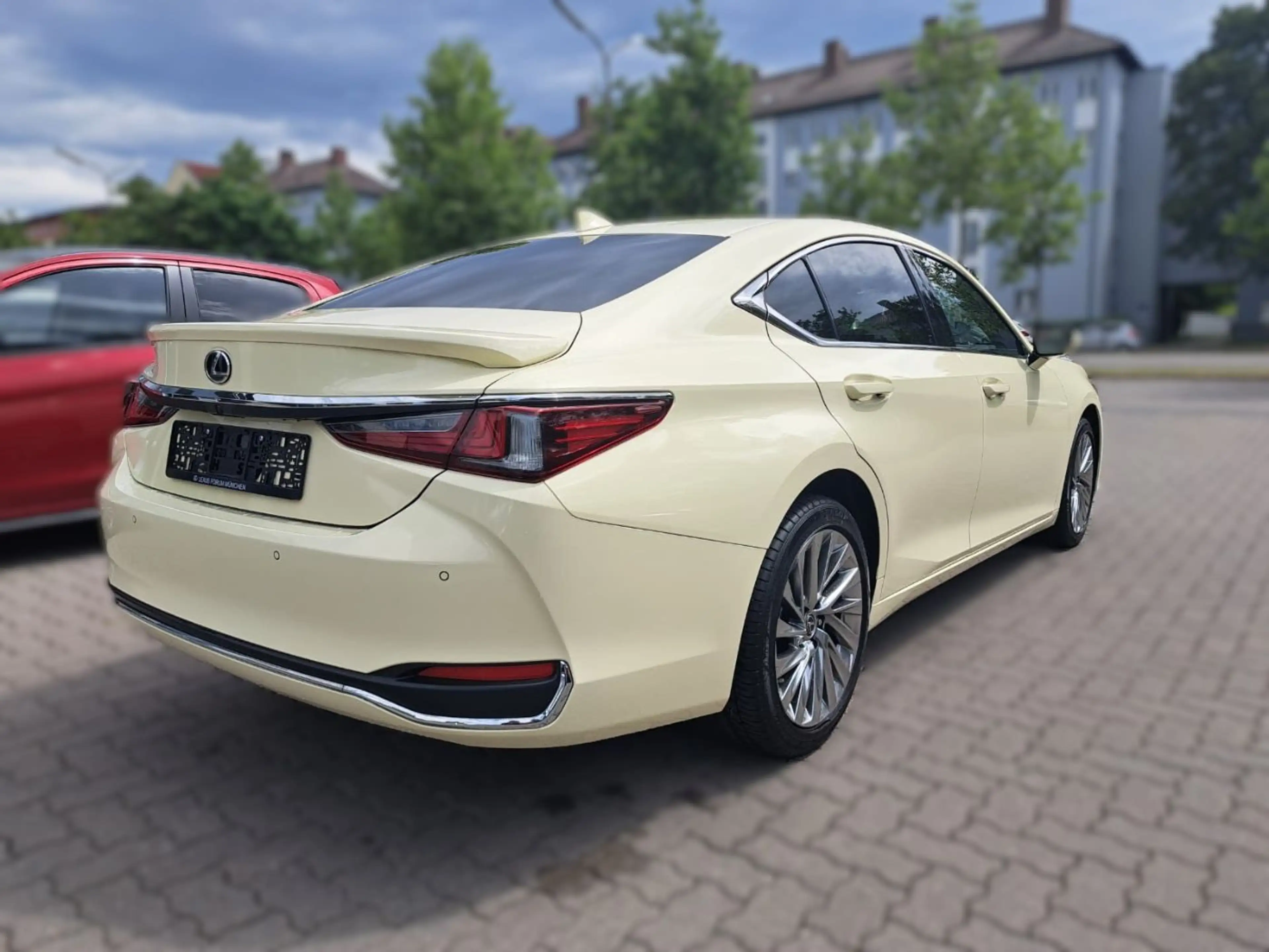 Lexus ES 300 h Luxury TAXI Paket + Folierung — photo 5