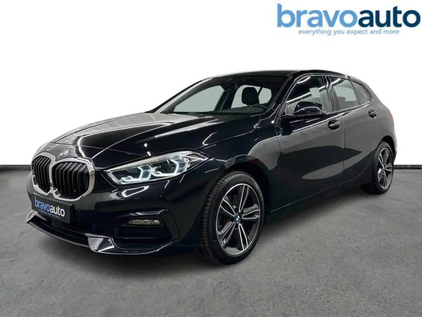 BMW 118 iA Sportline Zwart - 1