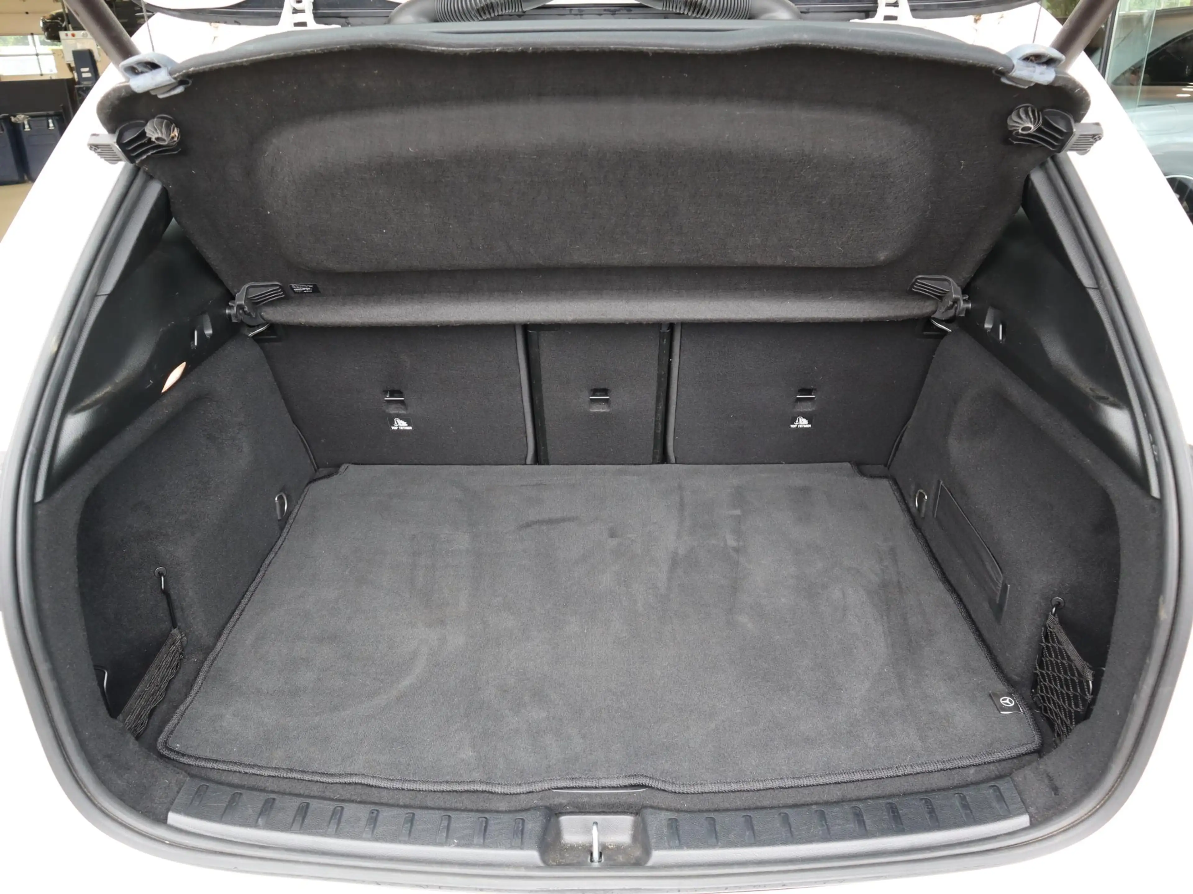 Mercedes-Benz EQA 250 Business Solution Luxury 67 kWh l Stoelverwarming — photo 7