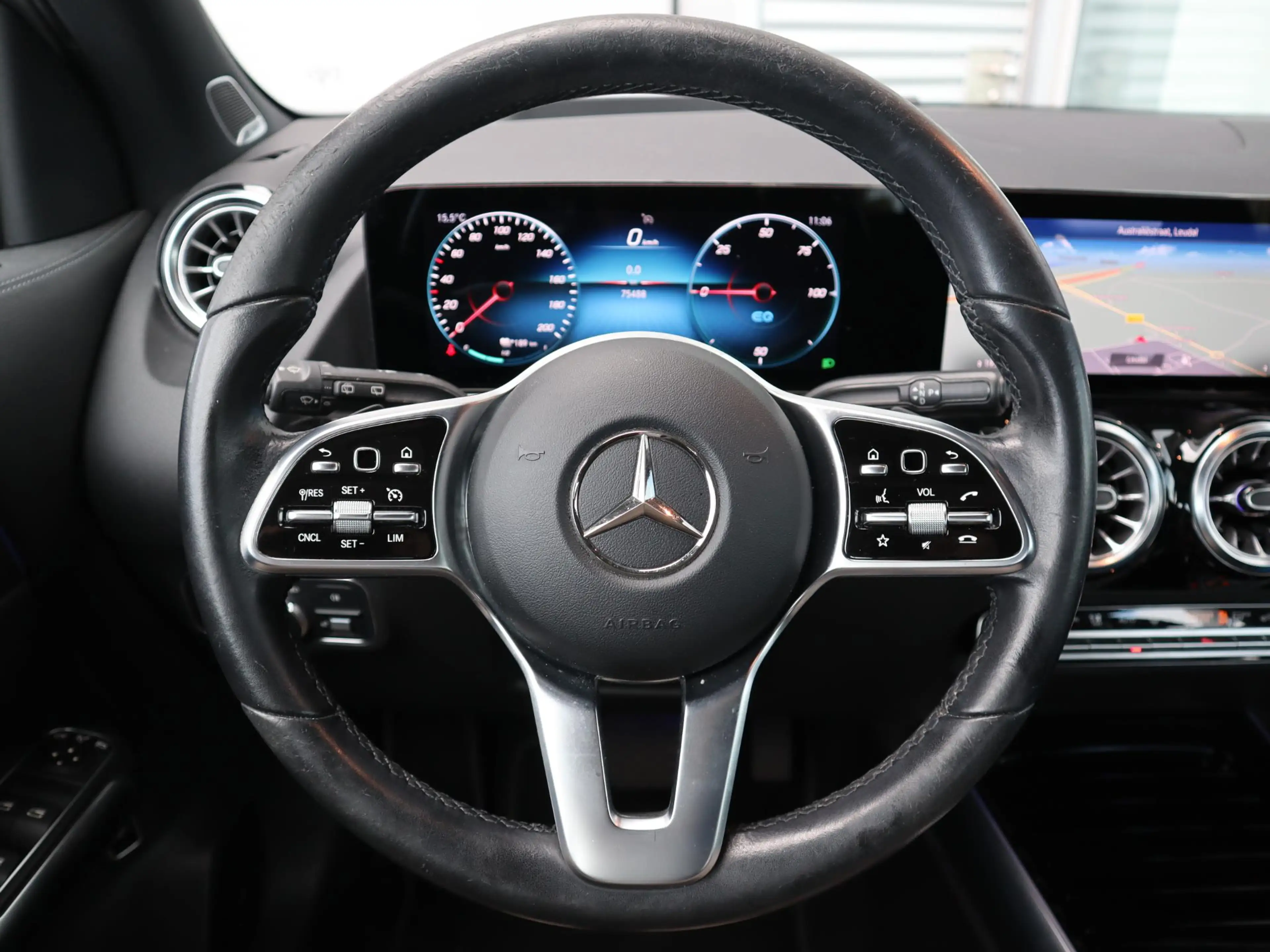 Mercedes-Benz EQA 250 Business Solution Luxury 67 kWh l Stoelverwarming — photo 15