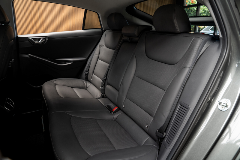 Hyundai IONIQ 1.6 GDi PHEV Navi Leer Camera Infinity Stoelventil — photo 28