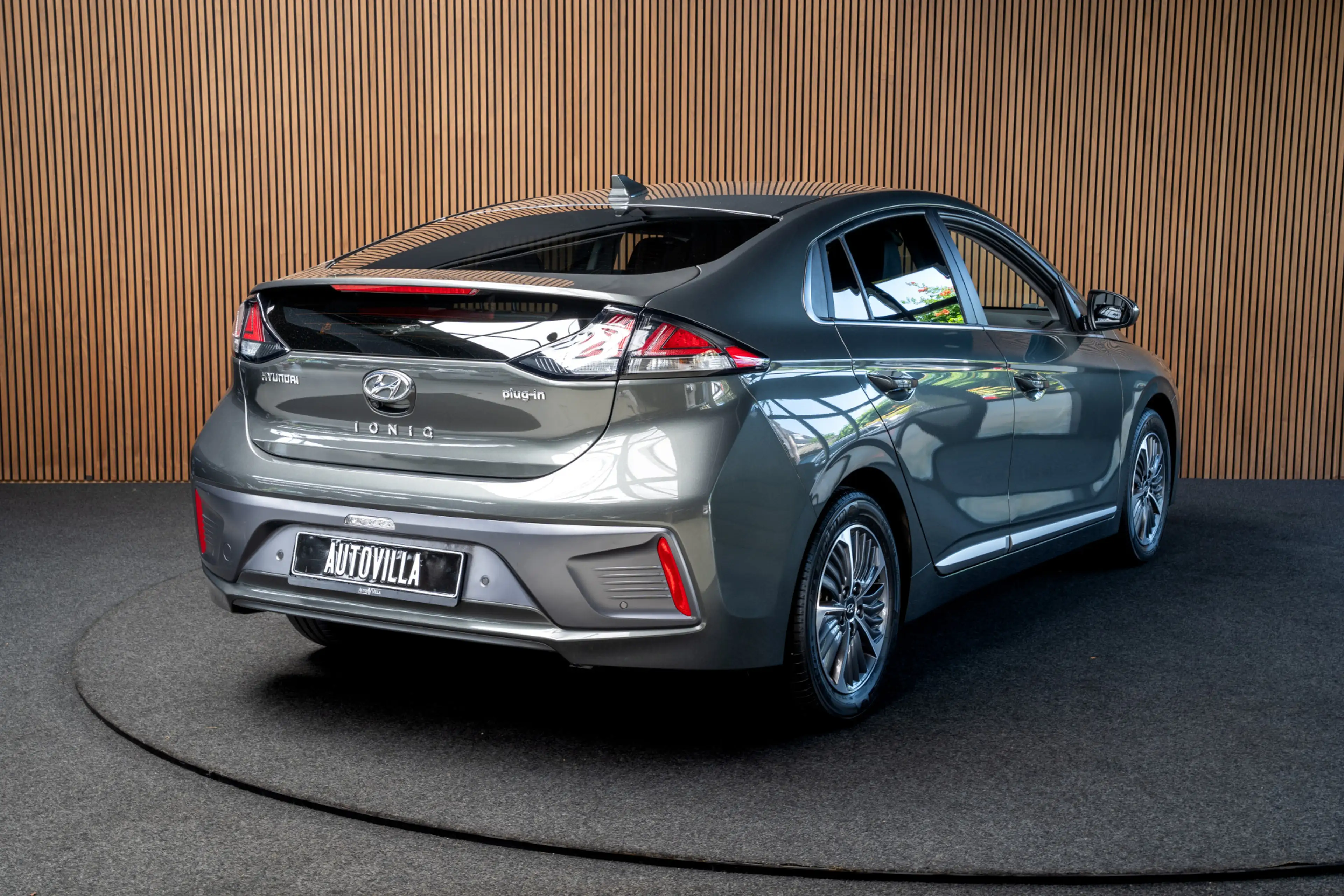 Hyundai IONIQ 1.6 GDi PHEV Navi Leer Camera Infinity Stoelventil — photo 6