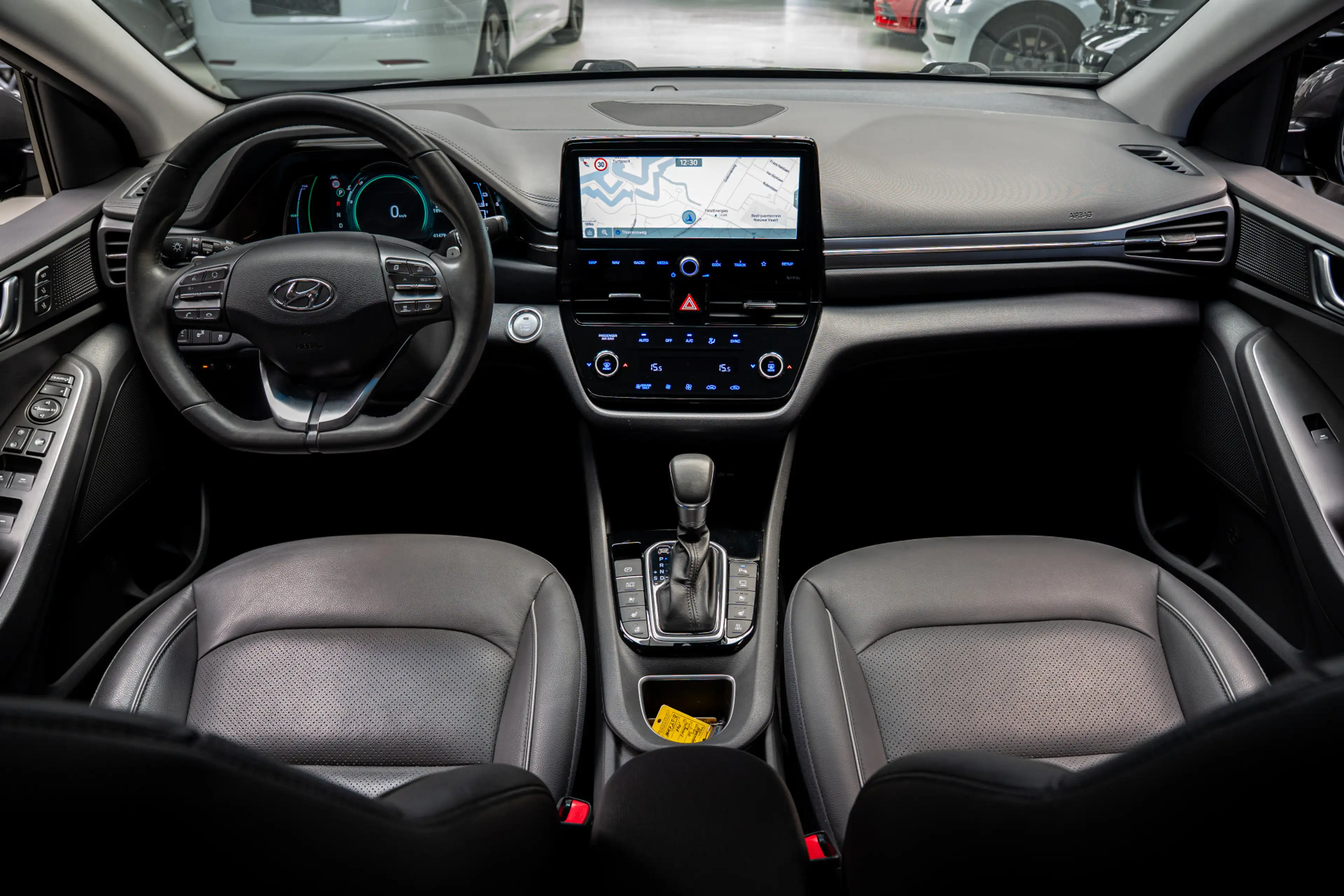 Hyundai IONIQ 1.6 GDi PHEV Navi Leer Camera Infinity Stoelventil — photo 10