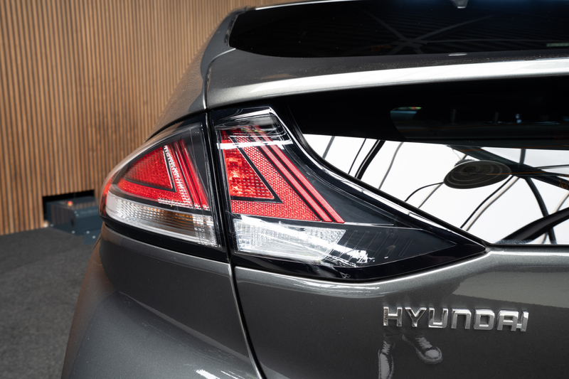 Hyundai IONIQ 1.6 GDi PHEV Navi Leer Camera Infinity Stoelventil — photo 36