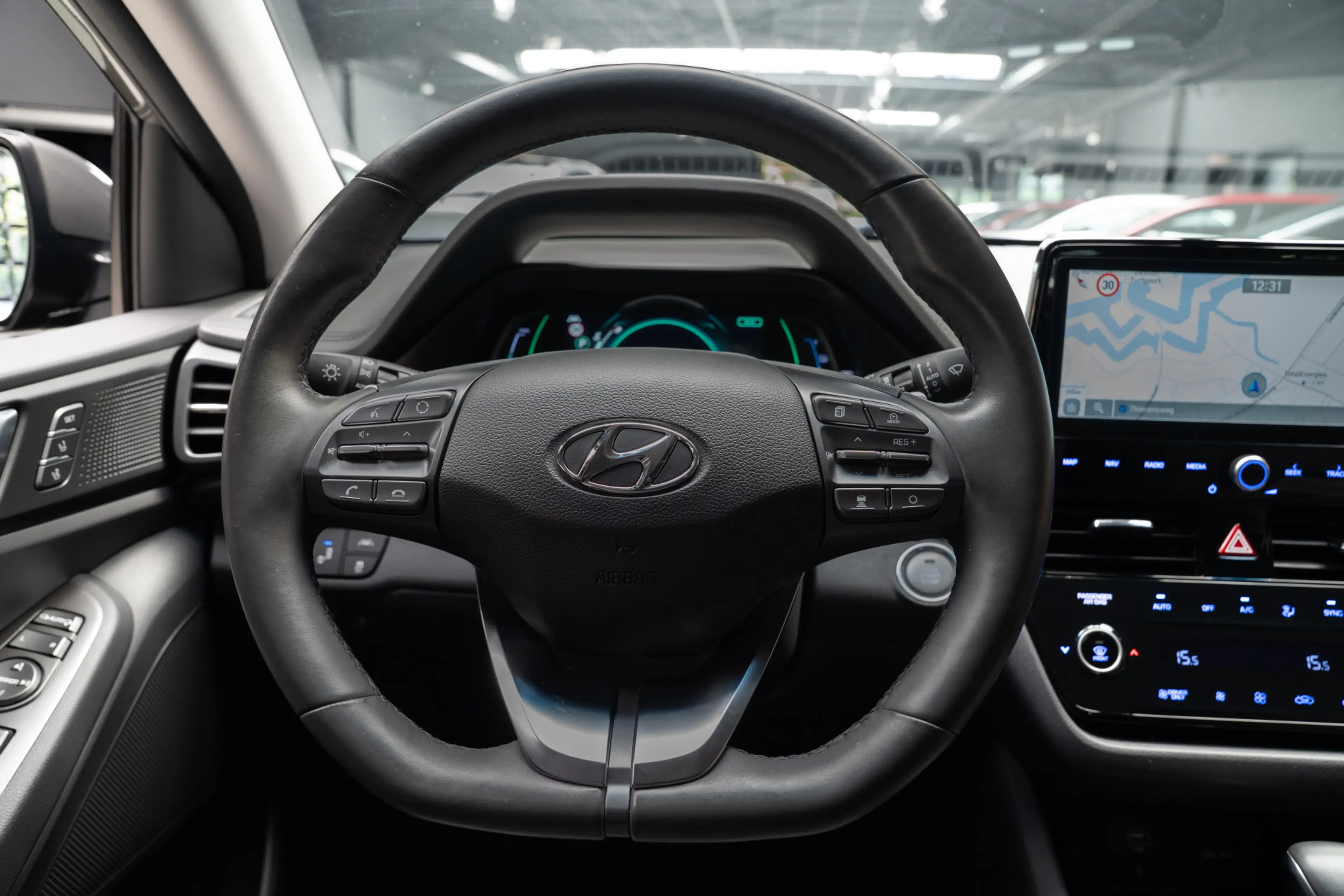 Hyundai IONIQ 1.6 GDi PHEV Navi Leer Camera Infinity Stoelventil — photo 15