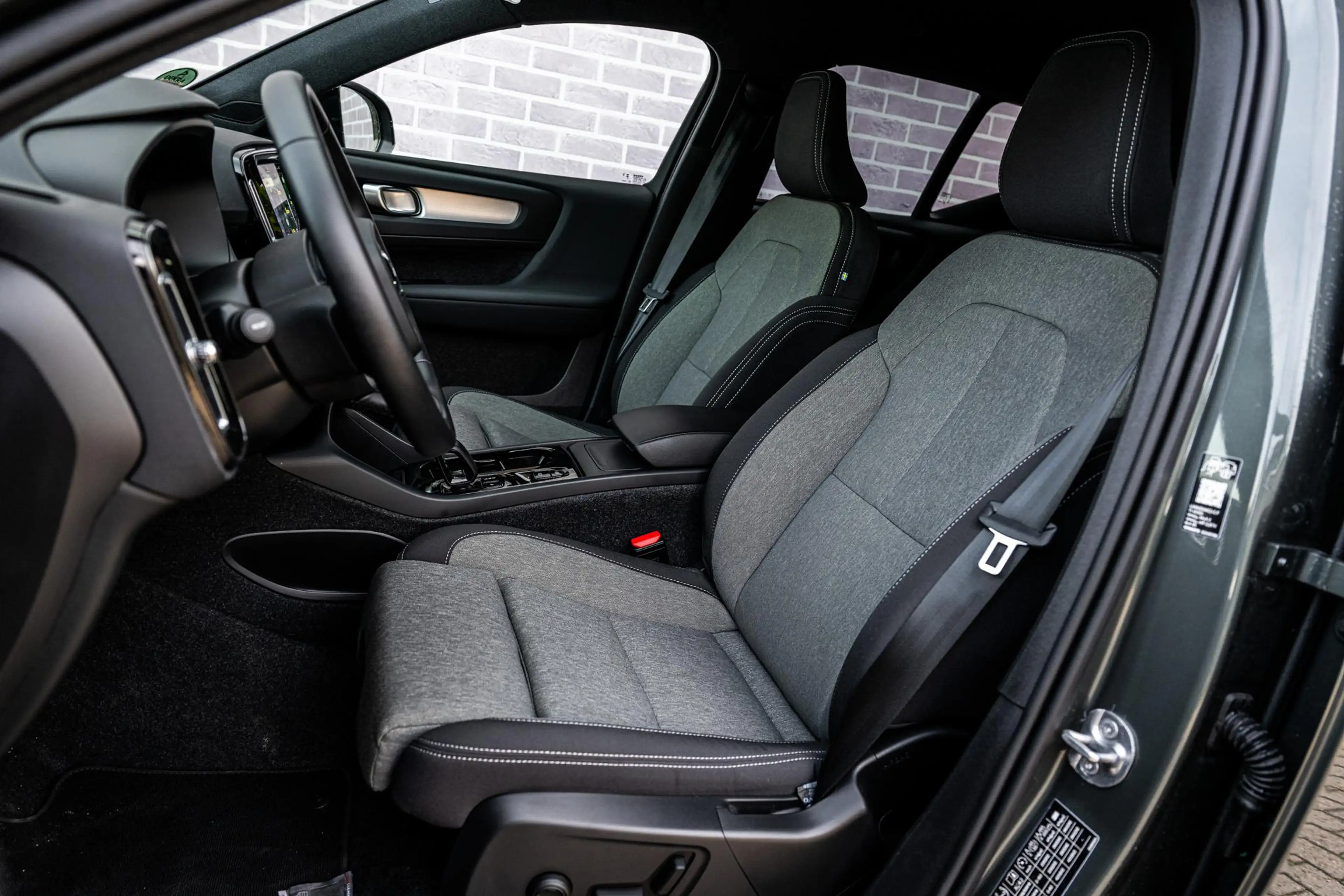 Volvo XC40 2.0 B4 Plus Dark | Trekhaak | Lichtmetalen Velgen — photo 7