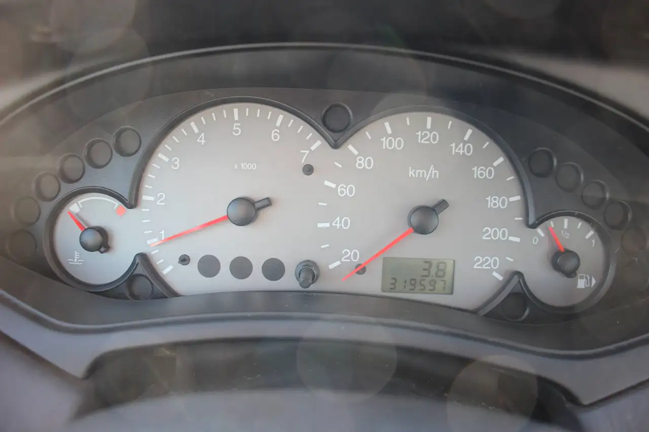 Ford Focus Turnier 1.8i # TÜV 11.2026, foto 9