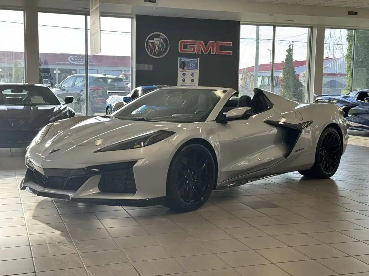 Chevrolet Corvette снимка Chevrolet Corvette