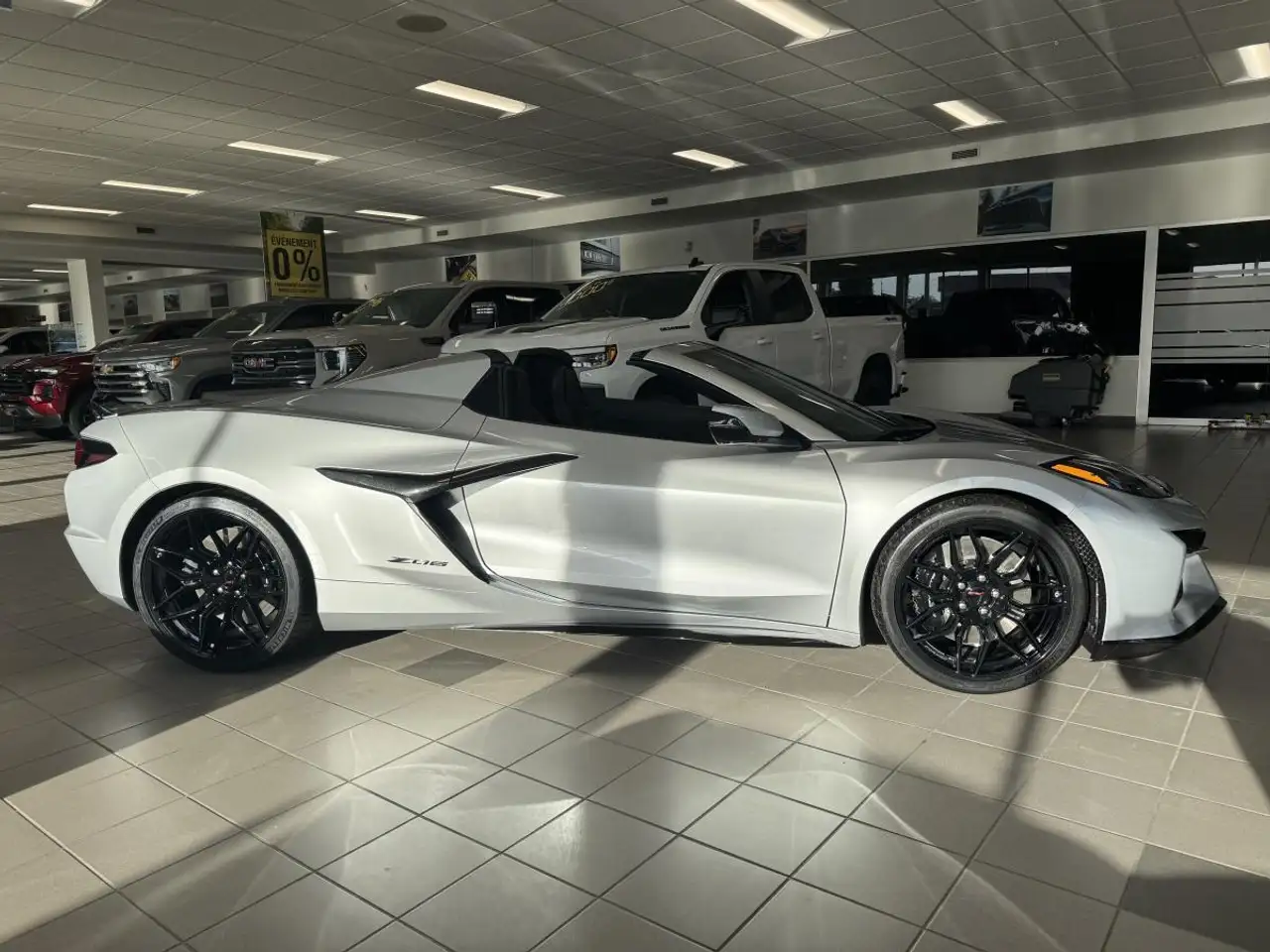 Chevrolet Corvette снимка Chevrolet Corvette