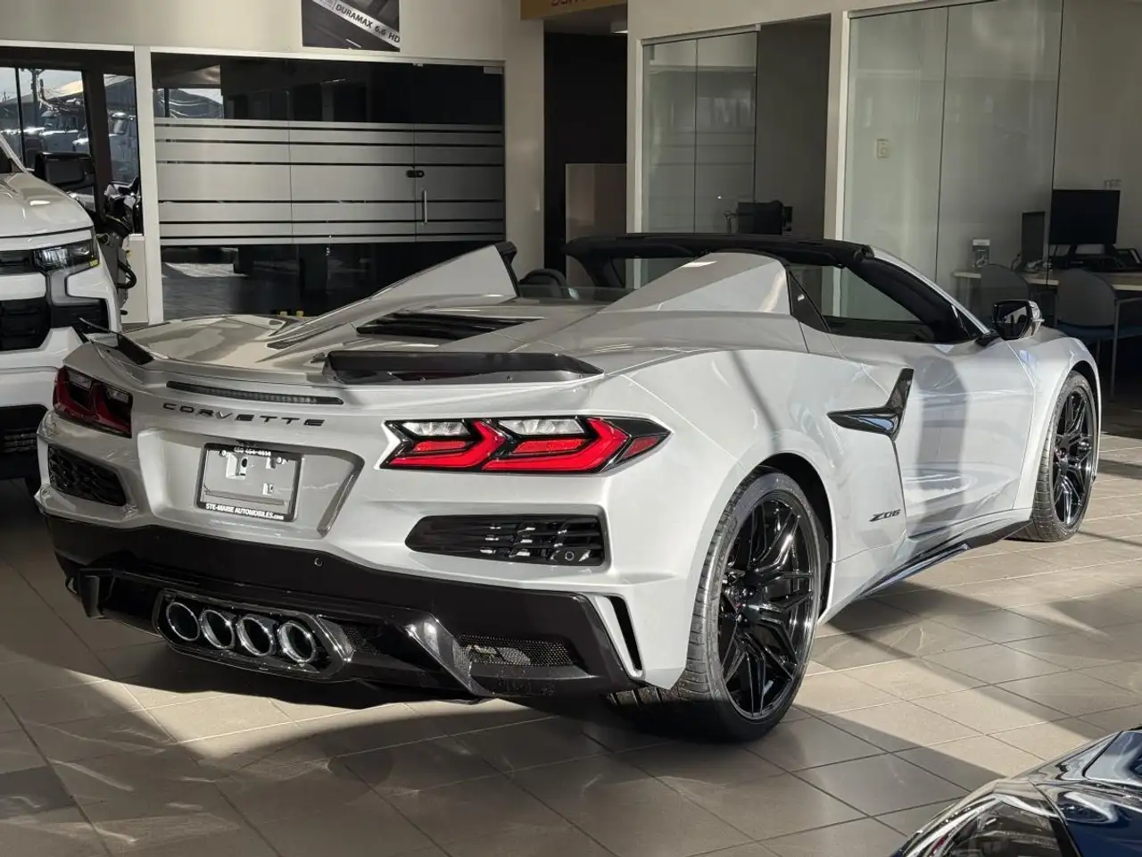 Chevrolet Corvette снимка Chevrolet Corvette