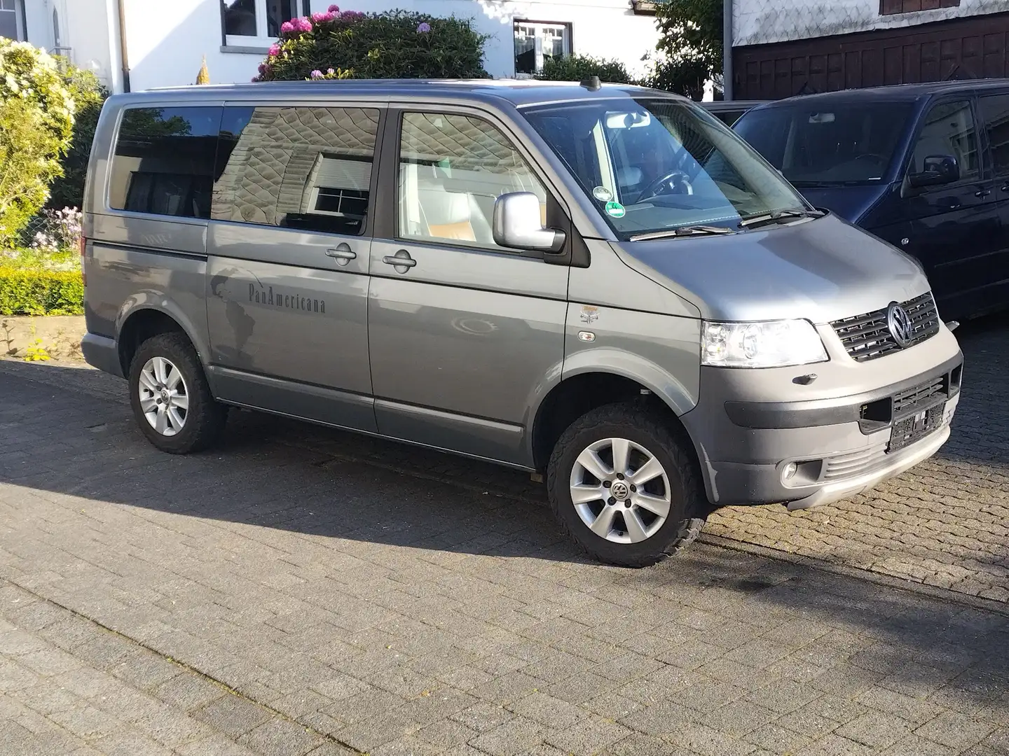 Volkswagen T5 Multivan Transporter T5 TDI 4MOTION 4MOTION DPF PanAmerica Grau - 1