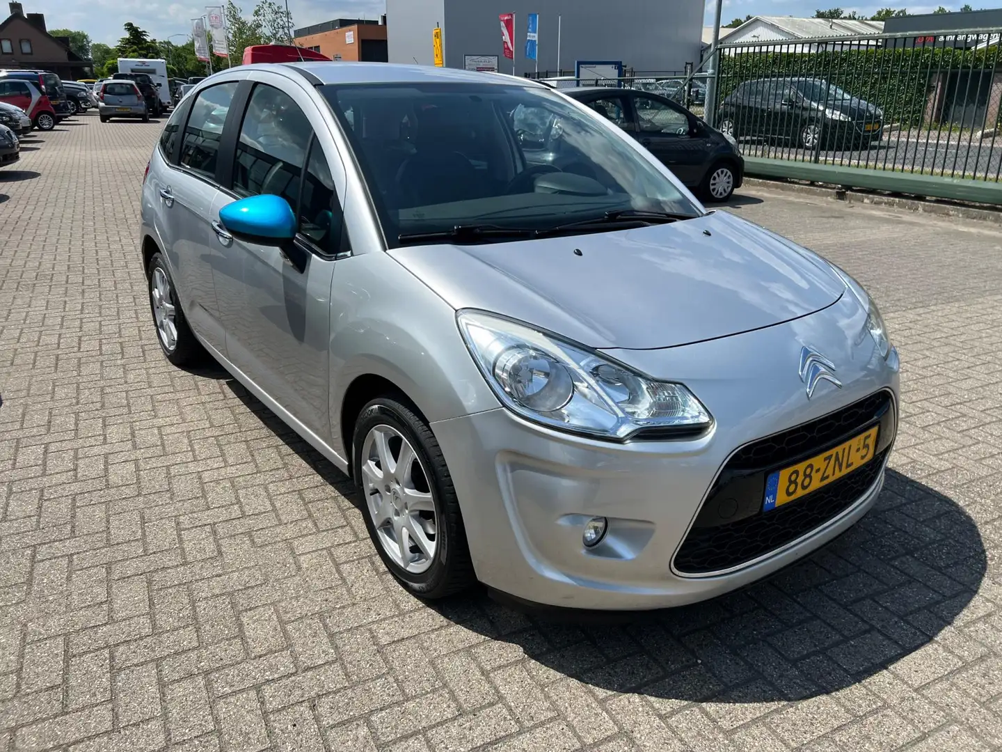 Citroen C3 1.2 VTi Coll. Light Gris - 2