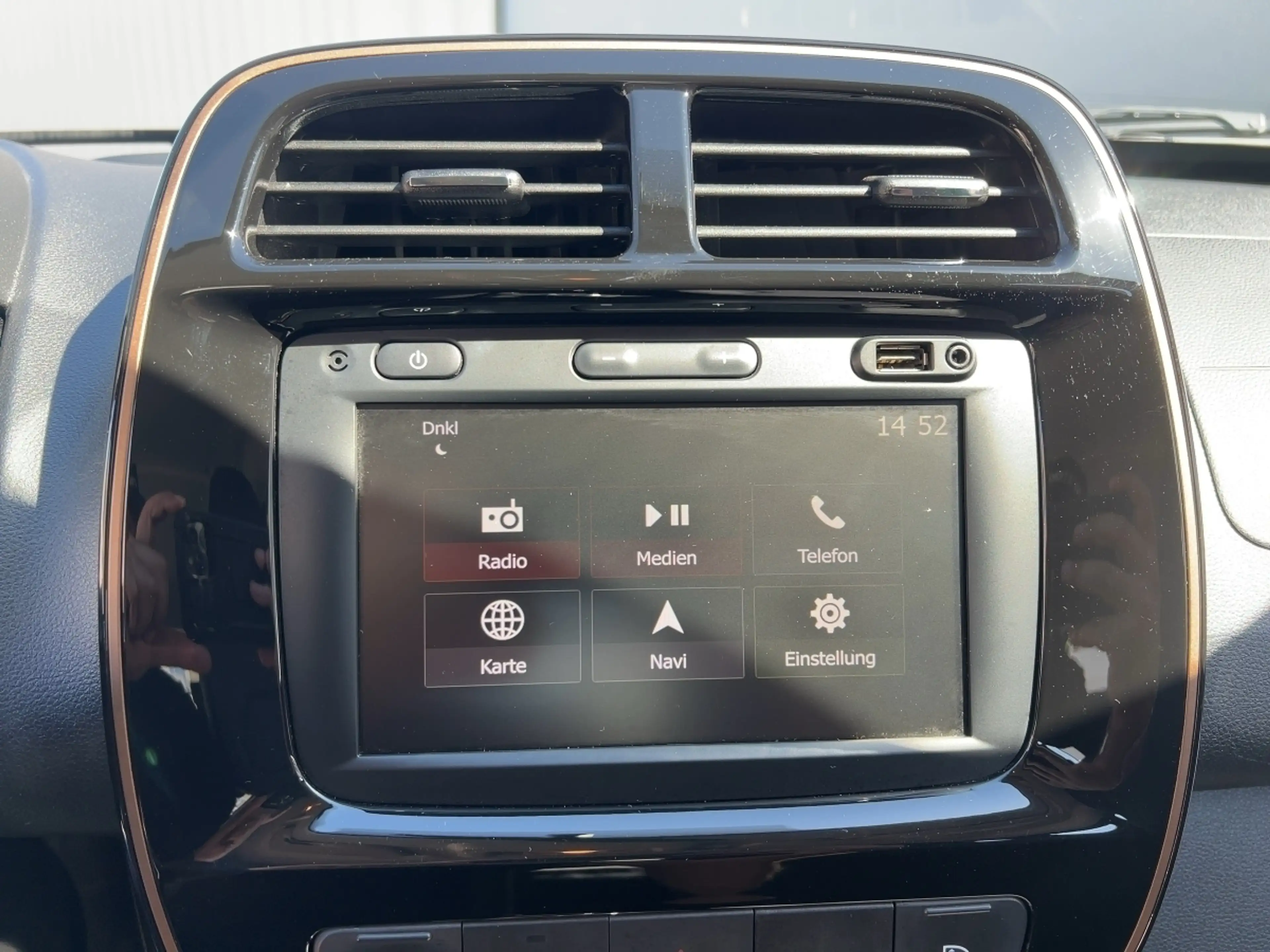 Dacia Spring Electric Extreme — photo 12