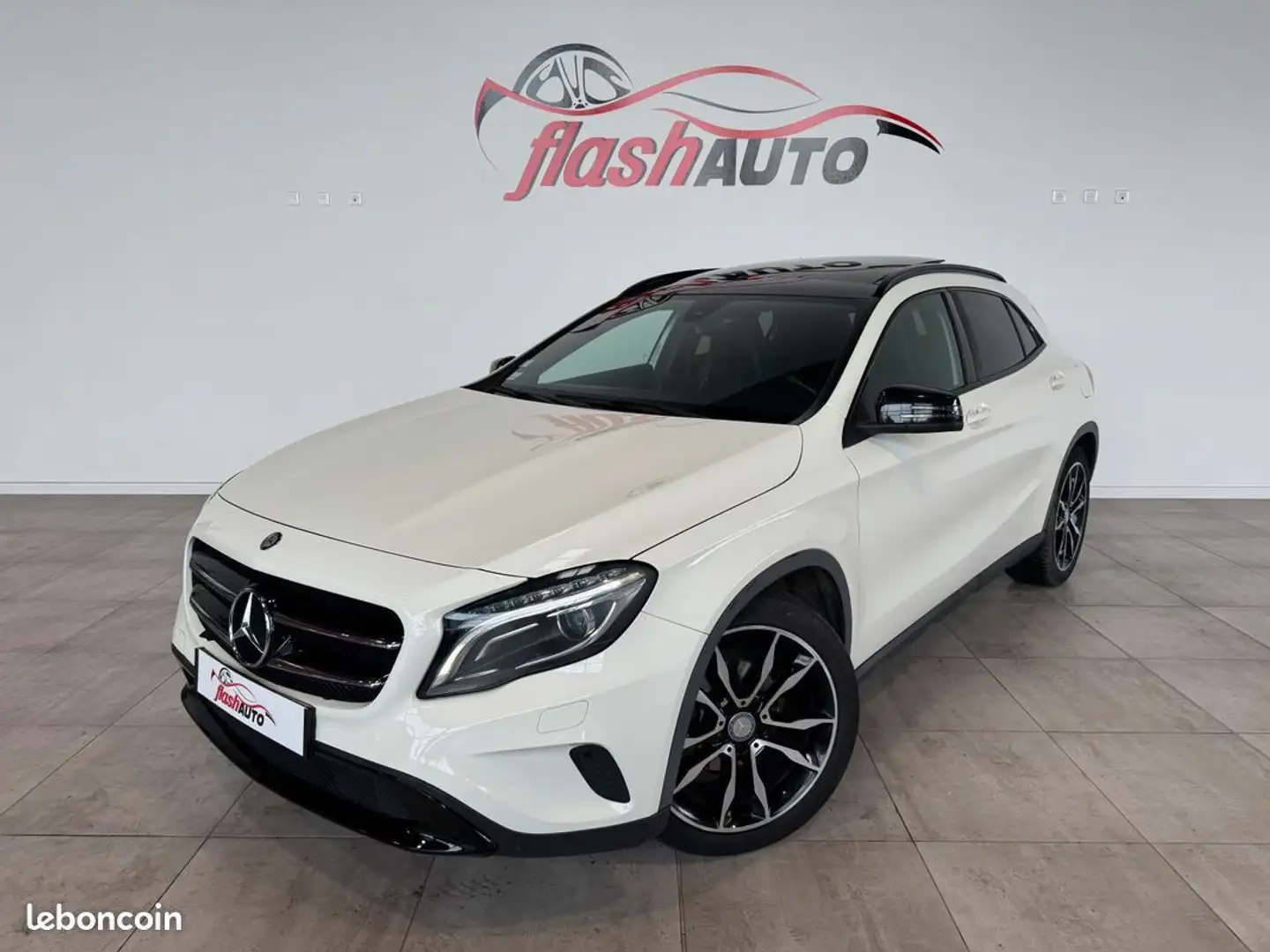 Mercedes-Benz GLA 220 Classe MERCEDES 220 CDi 7G-DCT 177cv-BVA-2016 Bílá - 1