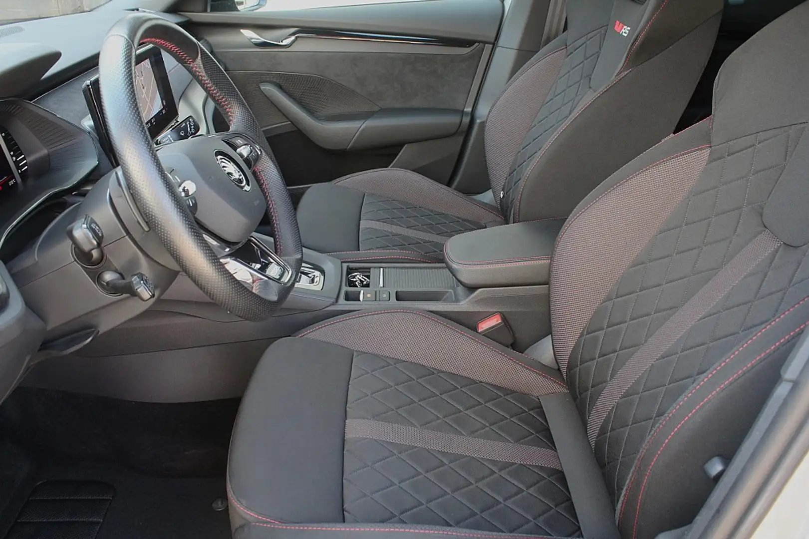 Skoda Octavia Combi RS iV 245 DSG Gris - 2