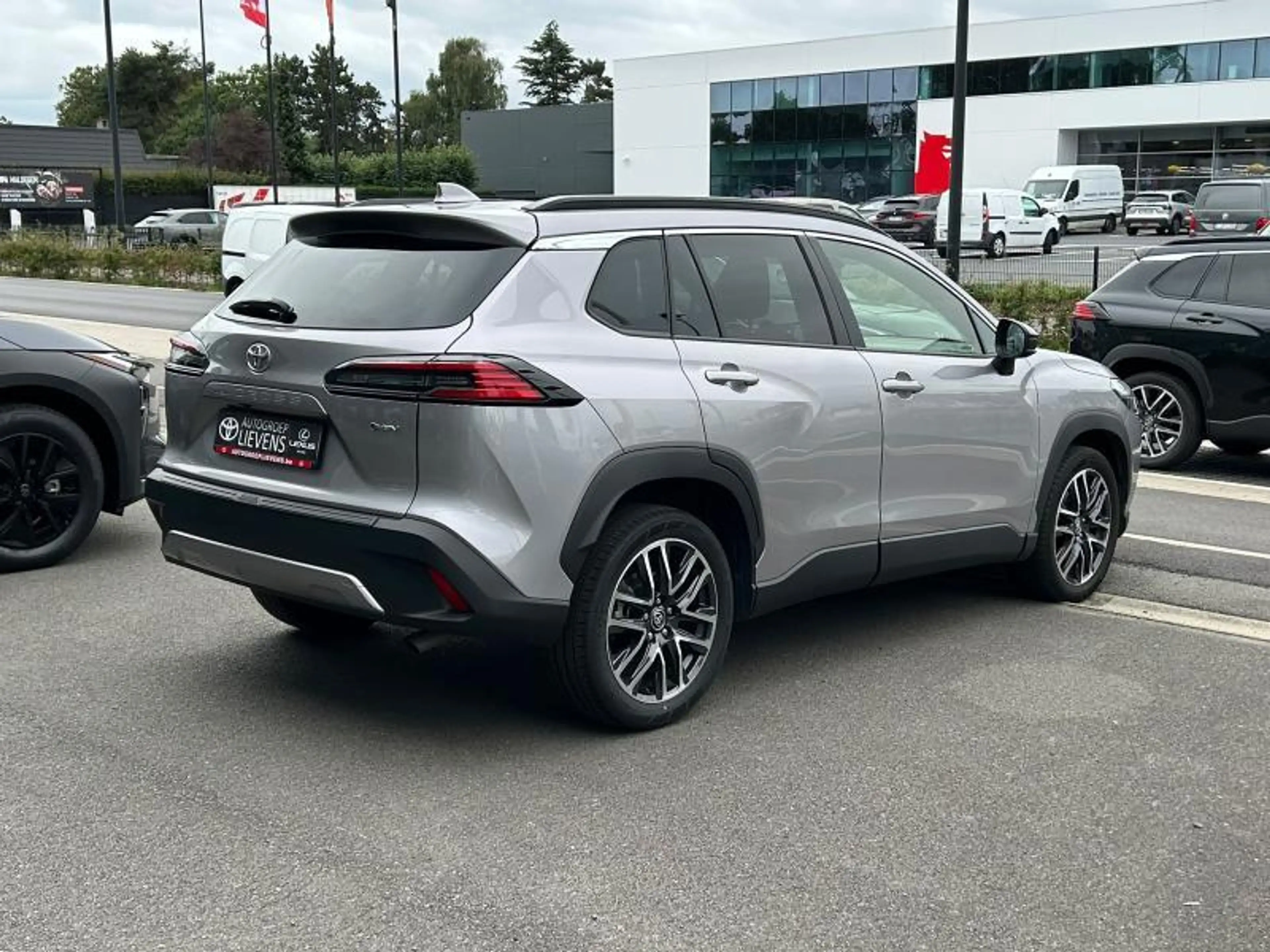 Toyota Corolla Cross 2.0HYB STYLE + SUN PACK — photo 4