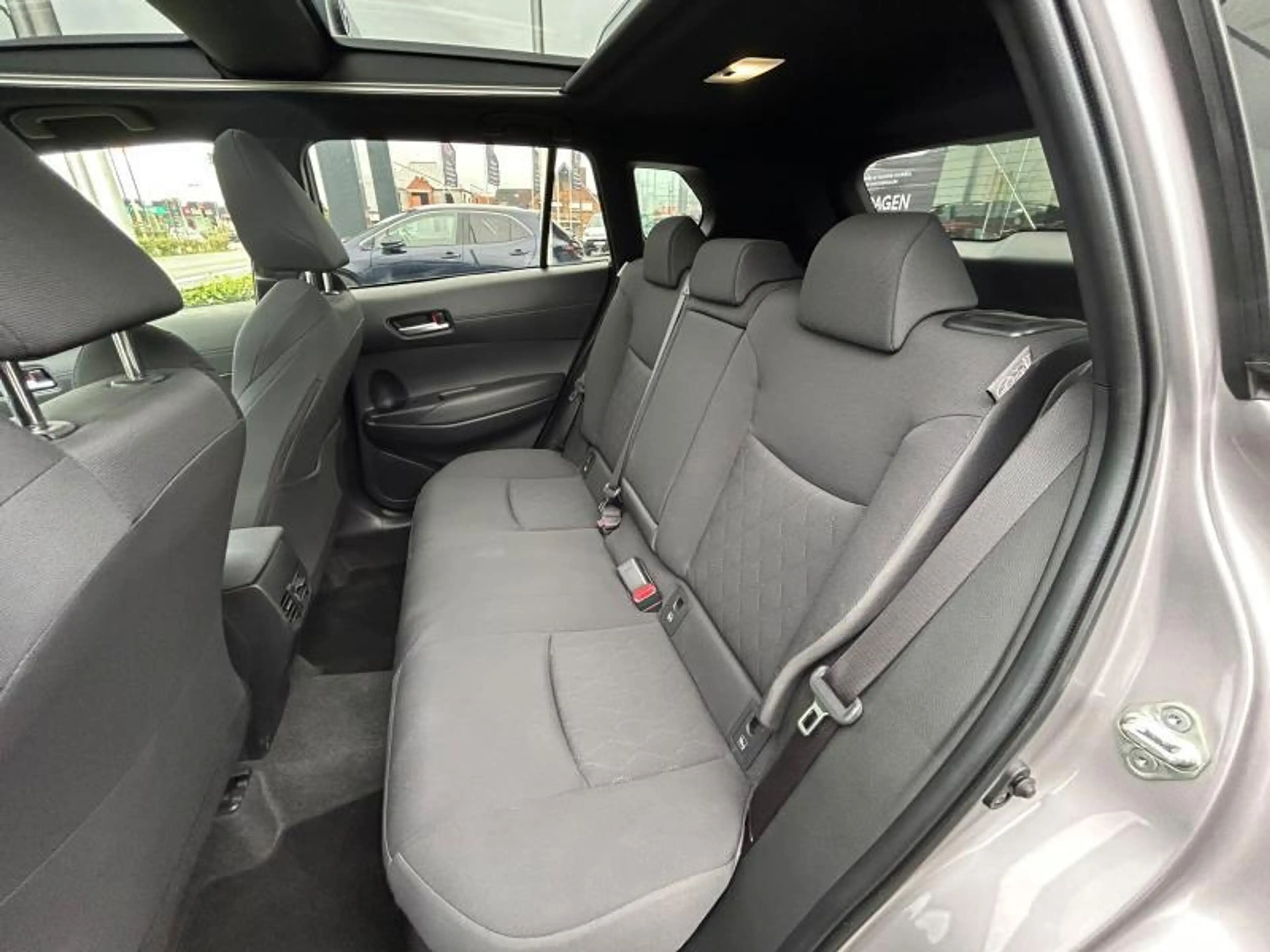 Toyota Corolla Cross 2.0HYB STYLE + SUN PACK — photo 10