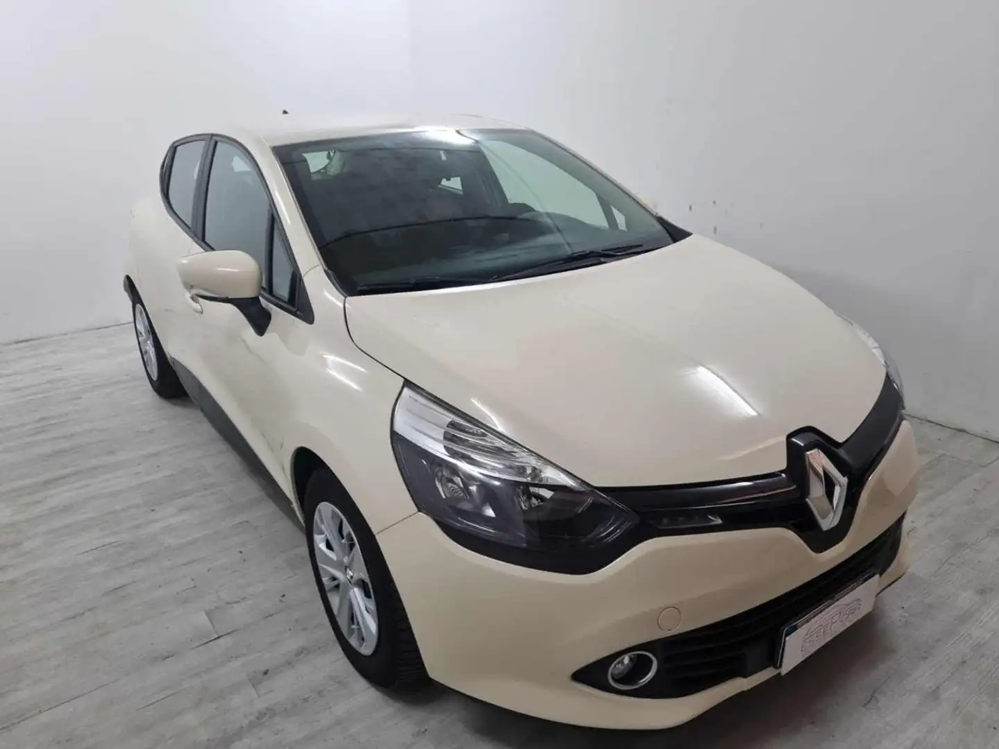 Renault Clio 1.5 dCi 8V 75CV 5 porte Live Weiß - 2