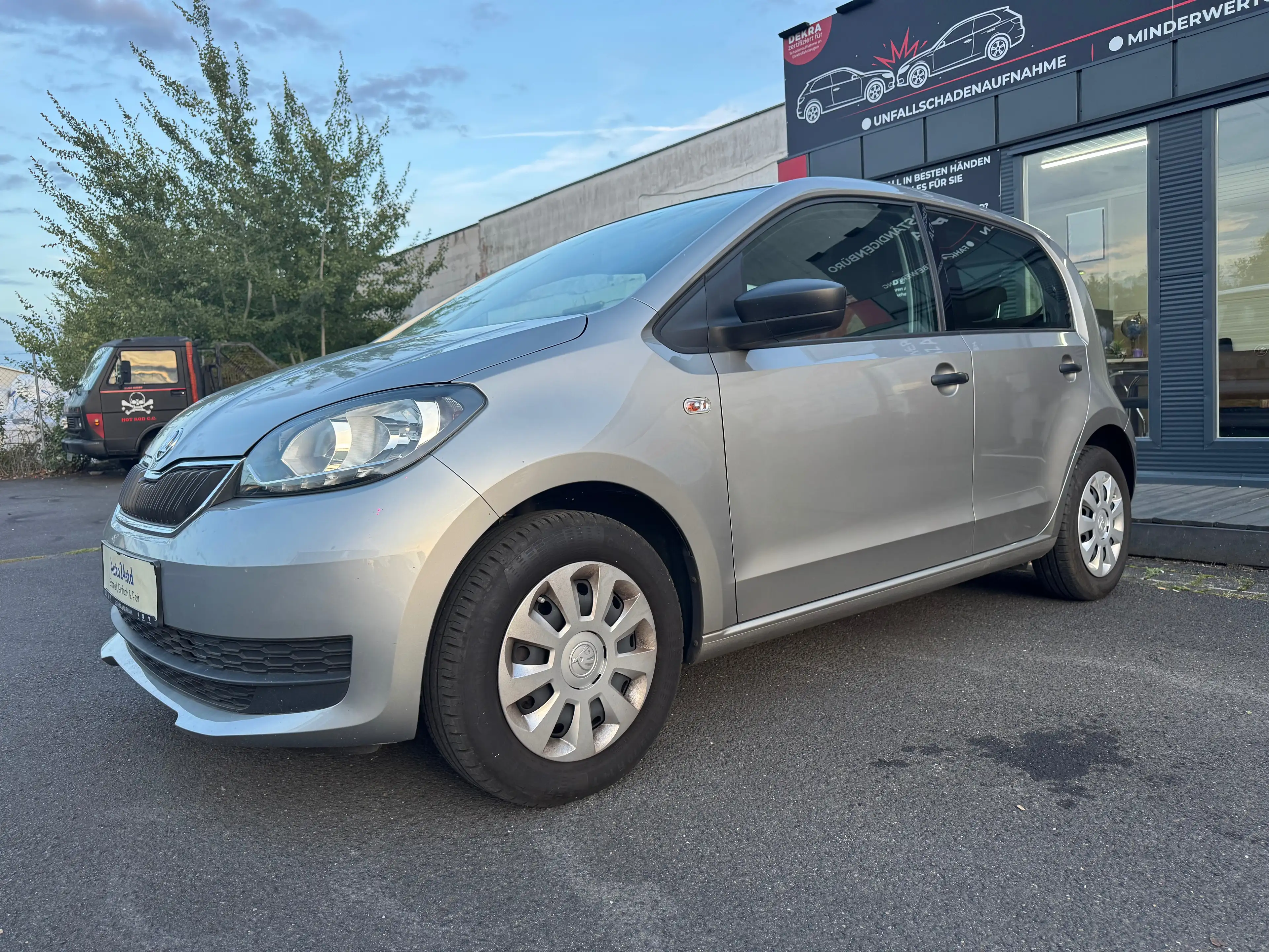 Skoda Citigo Active, Klima, Scheckheft gepflegt, TÜV Neu, 1 Jahr Premium Garantie — photo 5