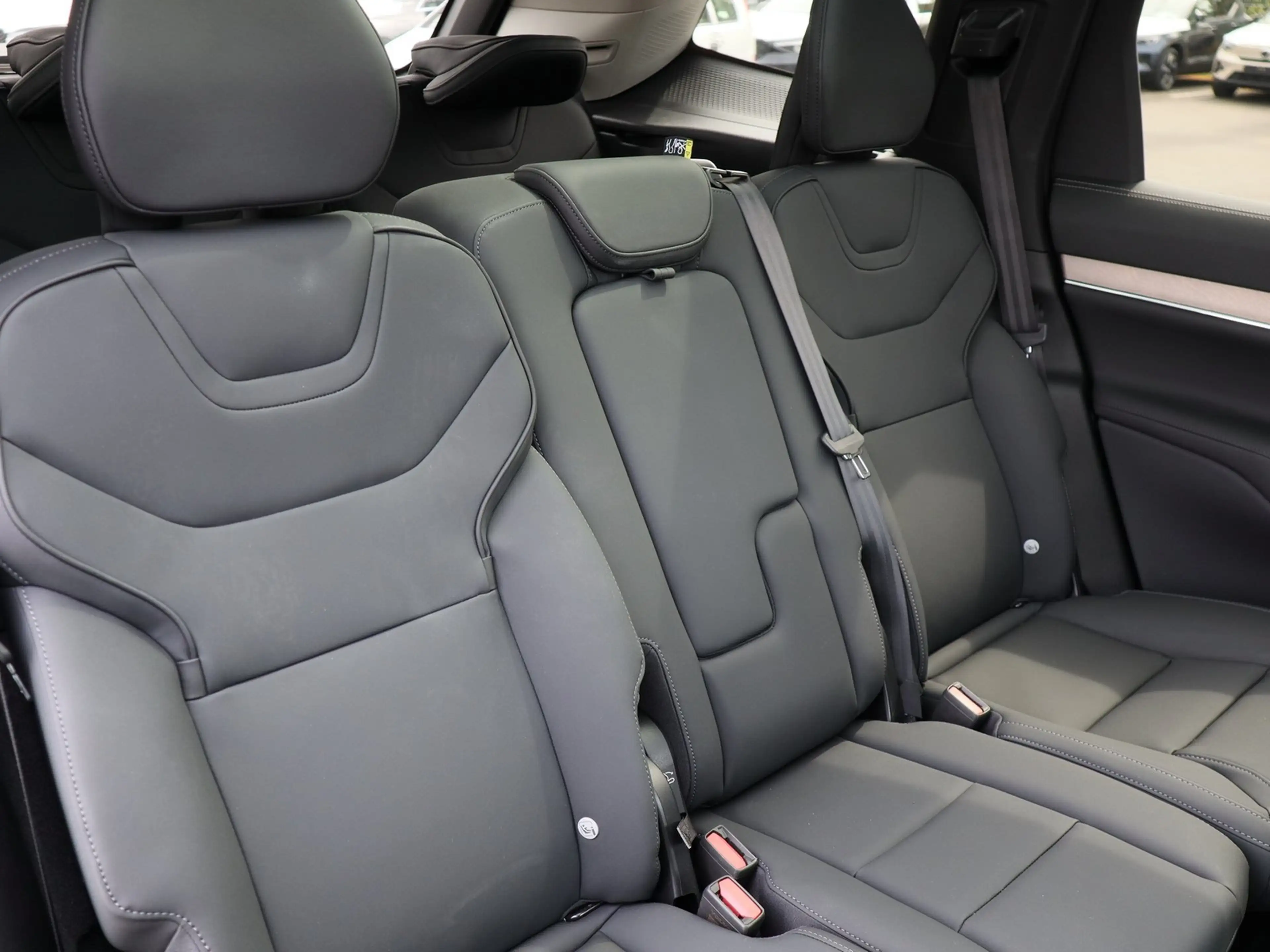 Volvo EX90 Twin Motor AWD Plus NP:99.990,-//AHK/Pilot Assi... — photo 4