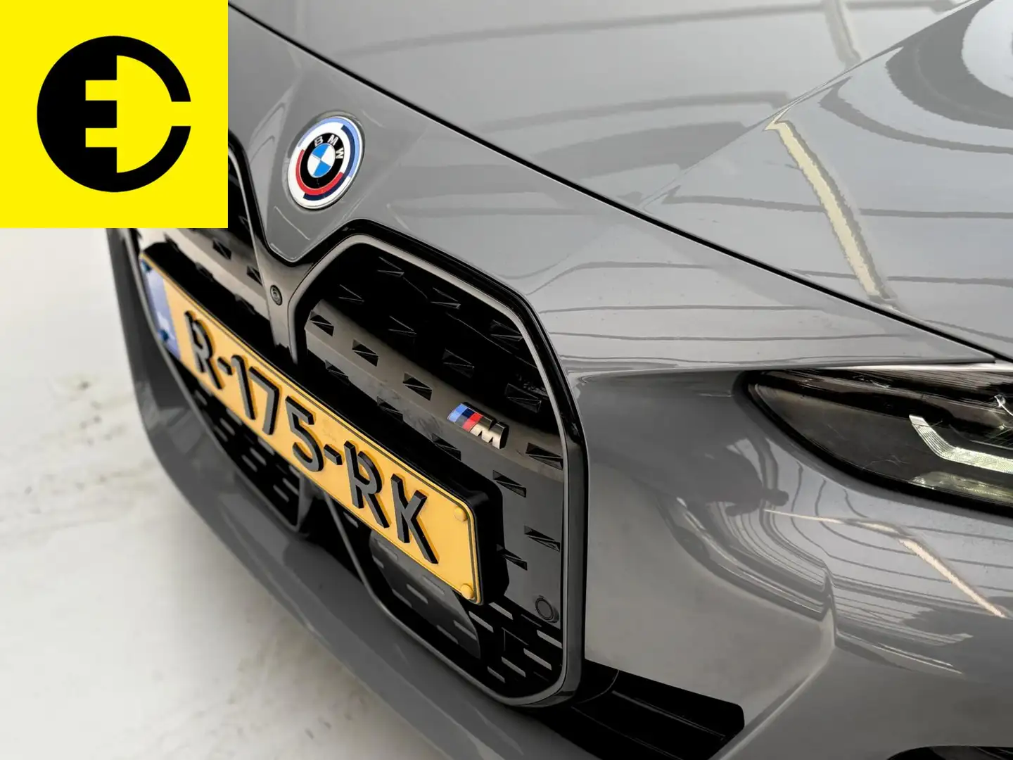 BMW i4 M50 84 kWh | M-Sportstoelen | Panoramadak Grijs - 2
