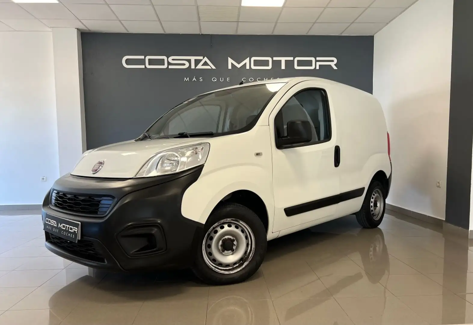 Fiat Fiorino Comercial Cargo 1.3Mjt SX 59kW Blanc - 1