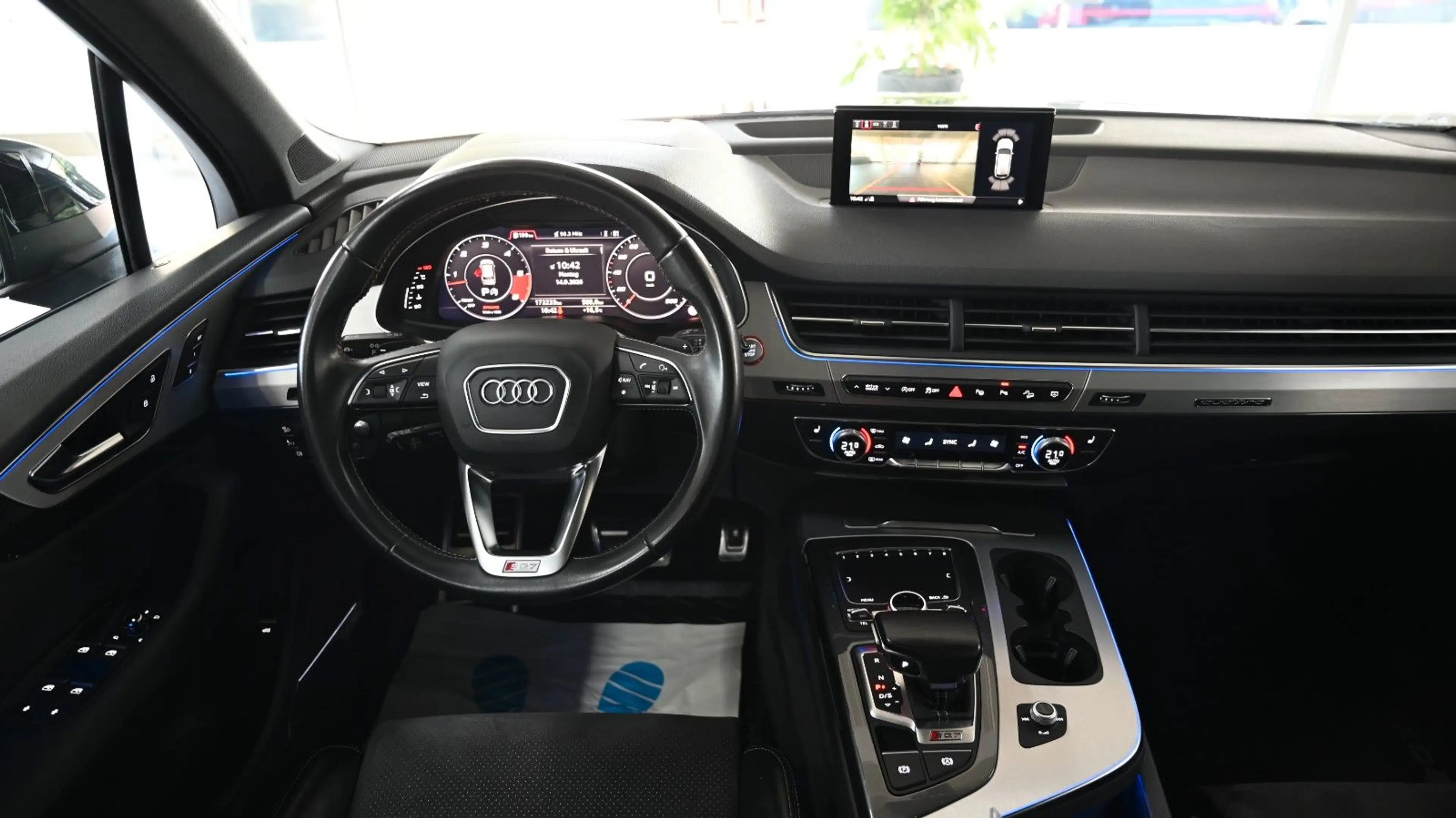 Audi SQ7 4.0 TDI quattro *7-SITZER*AHK*1.HAND — photo 14