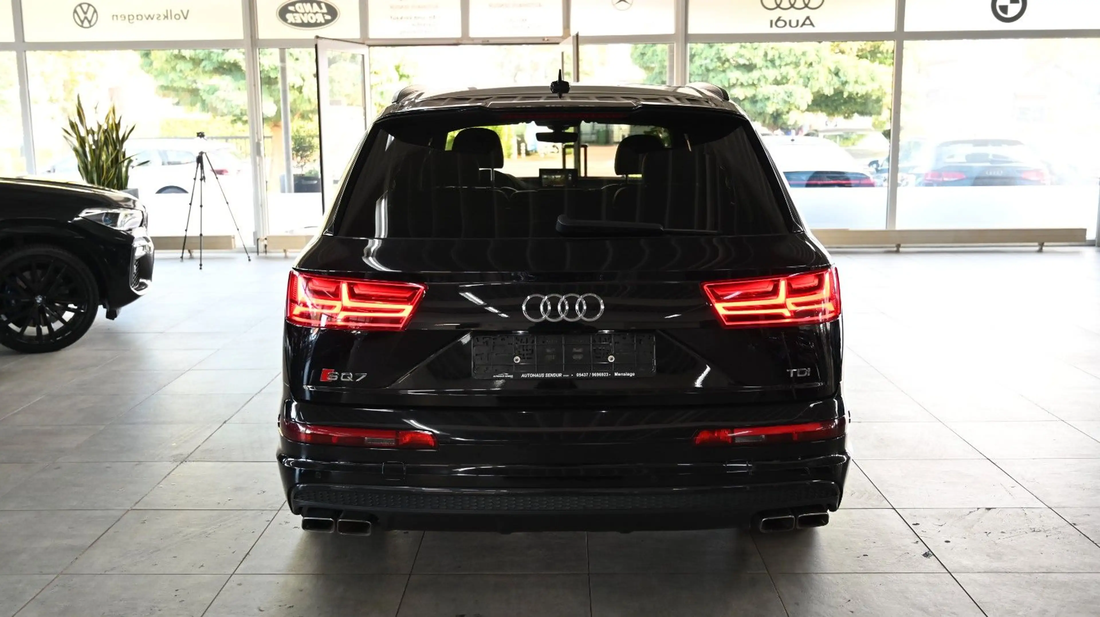 Audi SQ7 4.0 TDI quattro *7-SITZER*AHK*1.HAND — photo 6