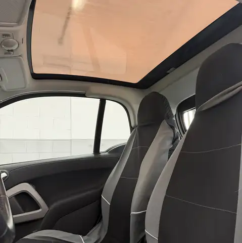 Smart Fortwo view 8