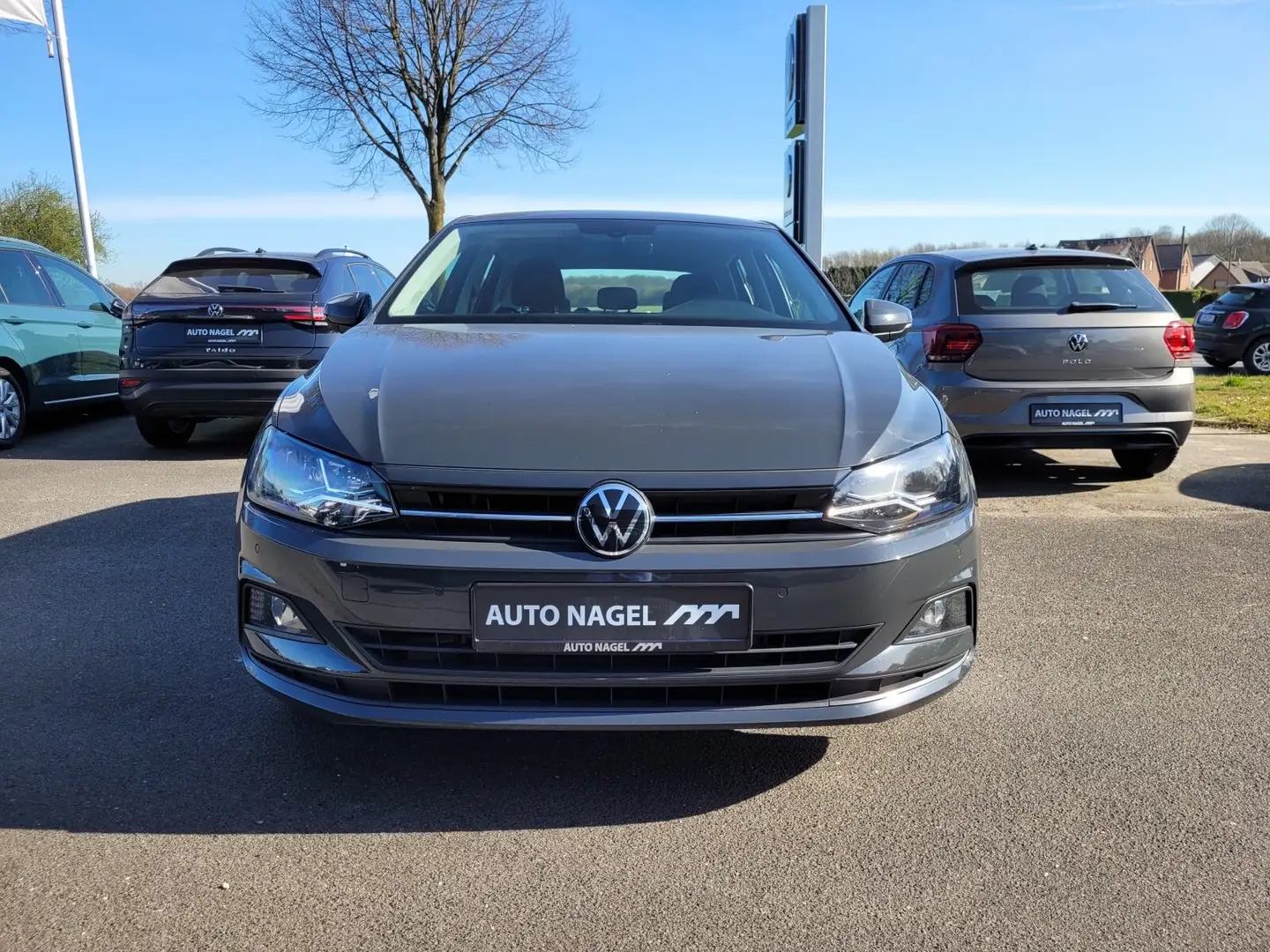 Volkswagen Polo Polo 1.0 TGI Comfortline Navi+PDC+DAB+SHZ+ Klima Grau - 2