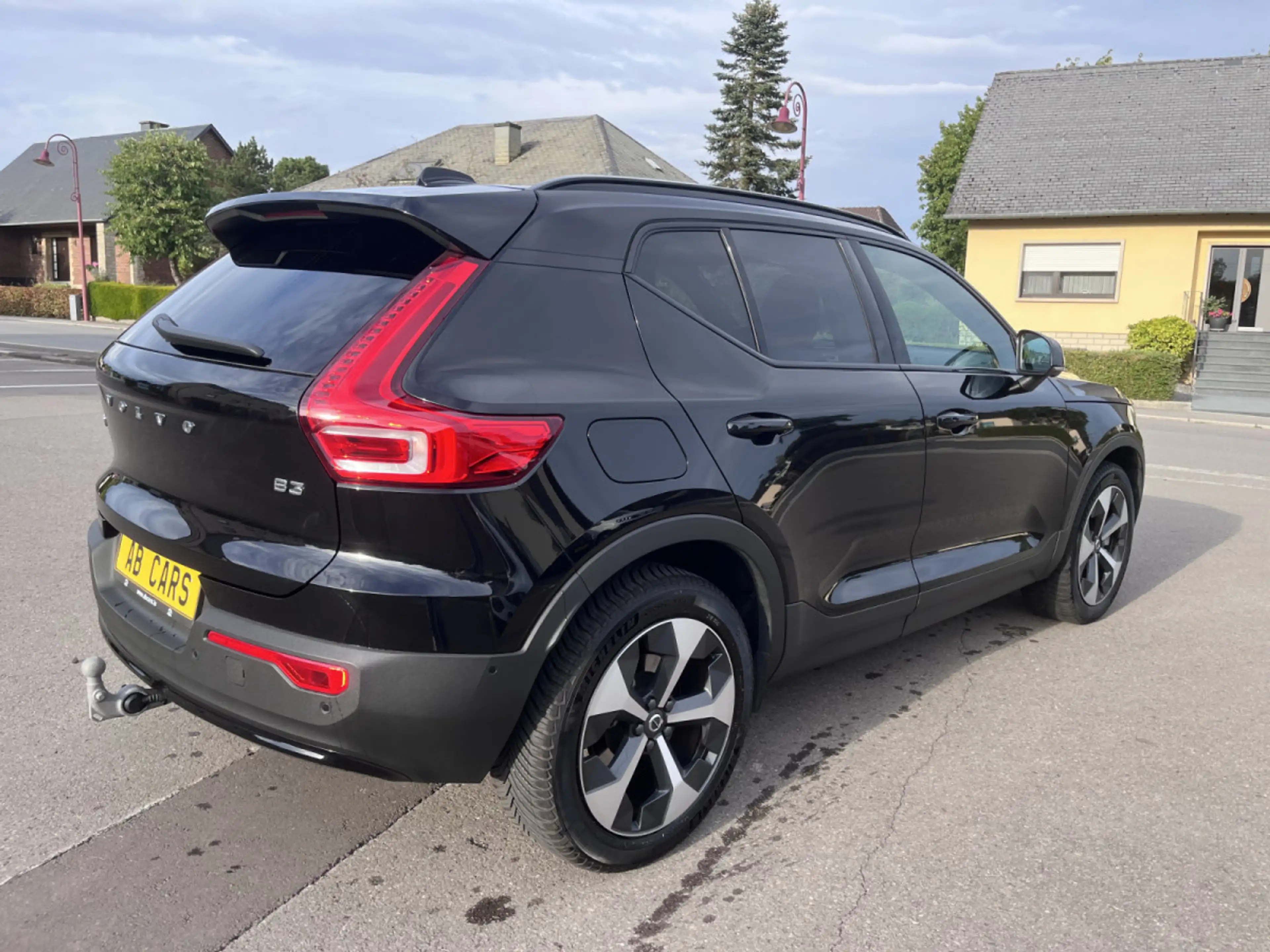 Volvo XC40 B3 Plus Dark DCT — photo 8