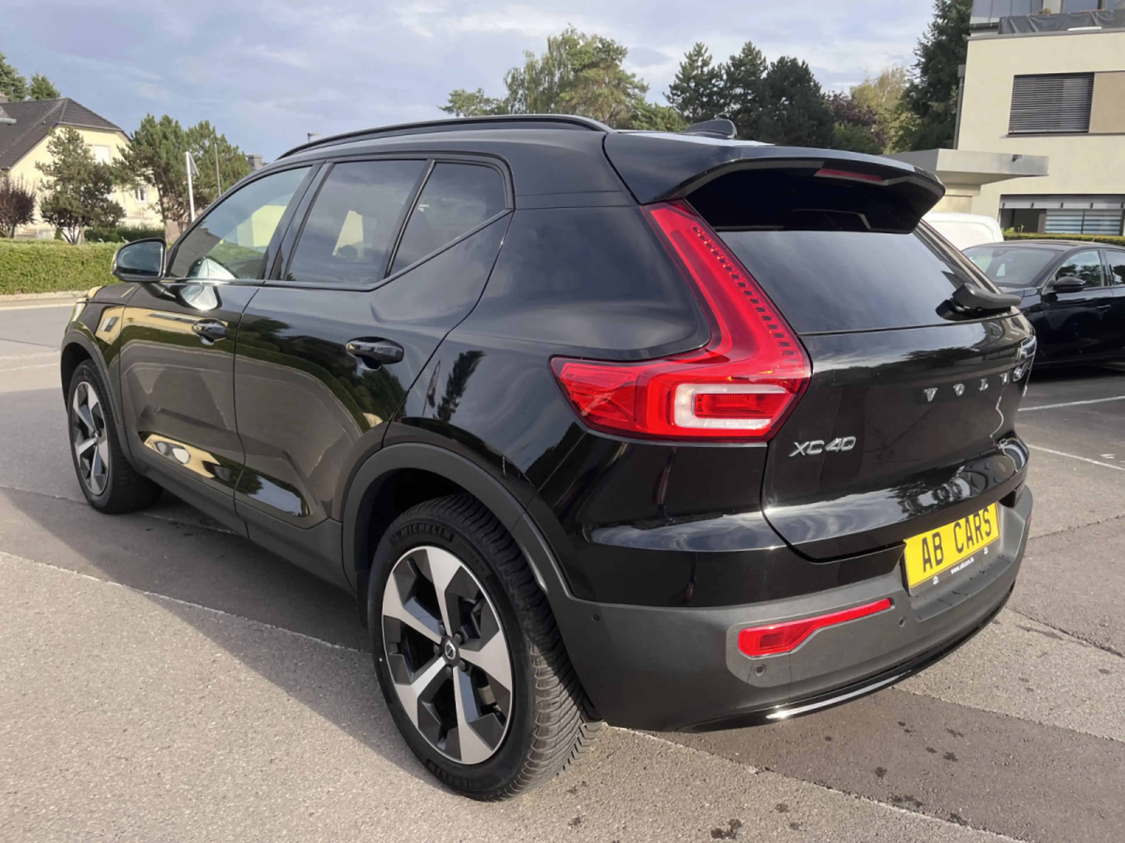 Volvo XC40 B3 Plus Dark DCT — photo 7