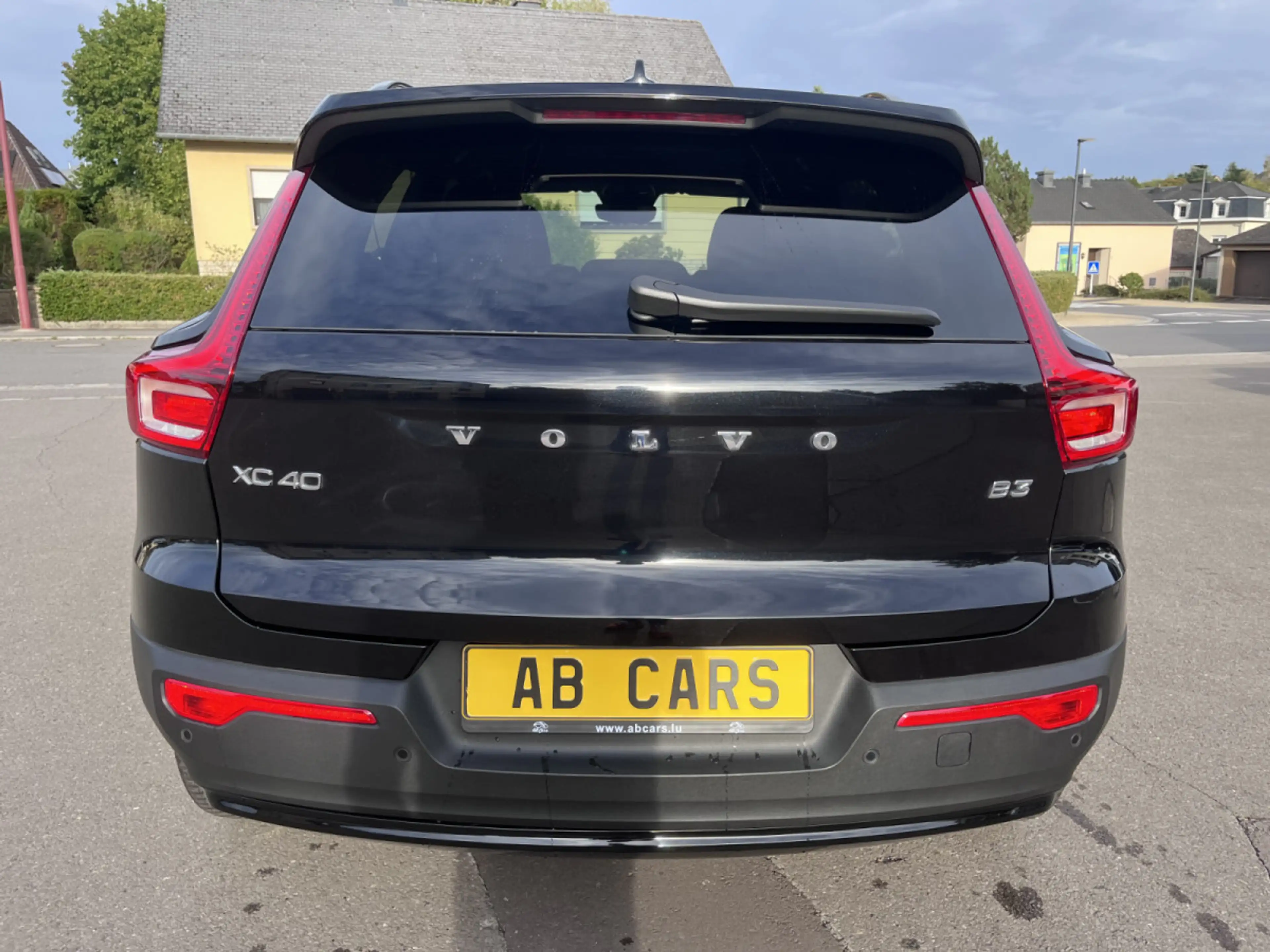 Volvo XC40 B3 Plus Dark DCT — photo 5